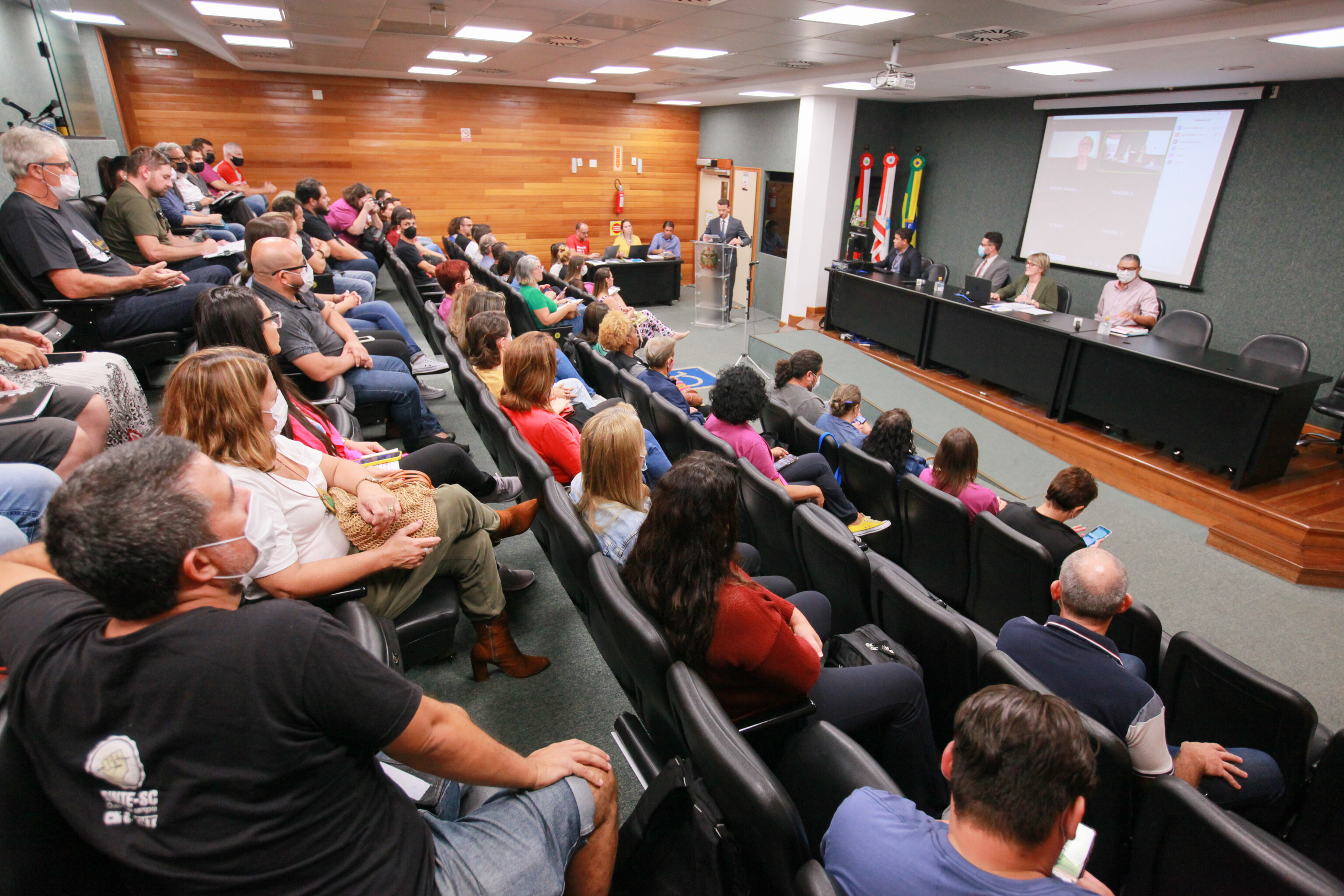 Audiência pede processo transparente na seleção de professores ACTs