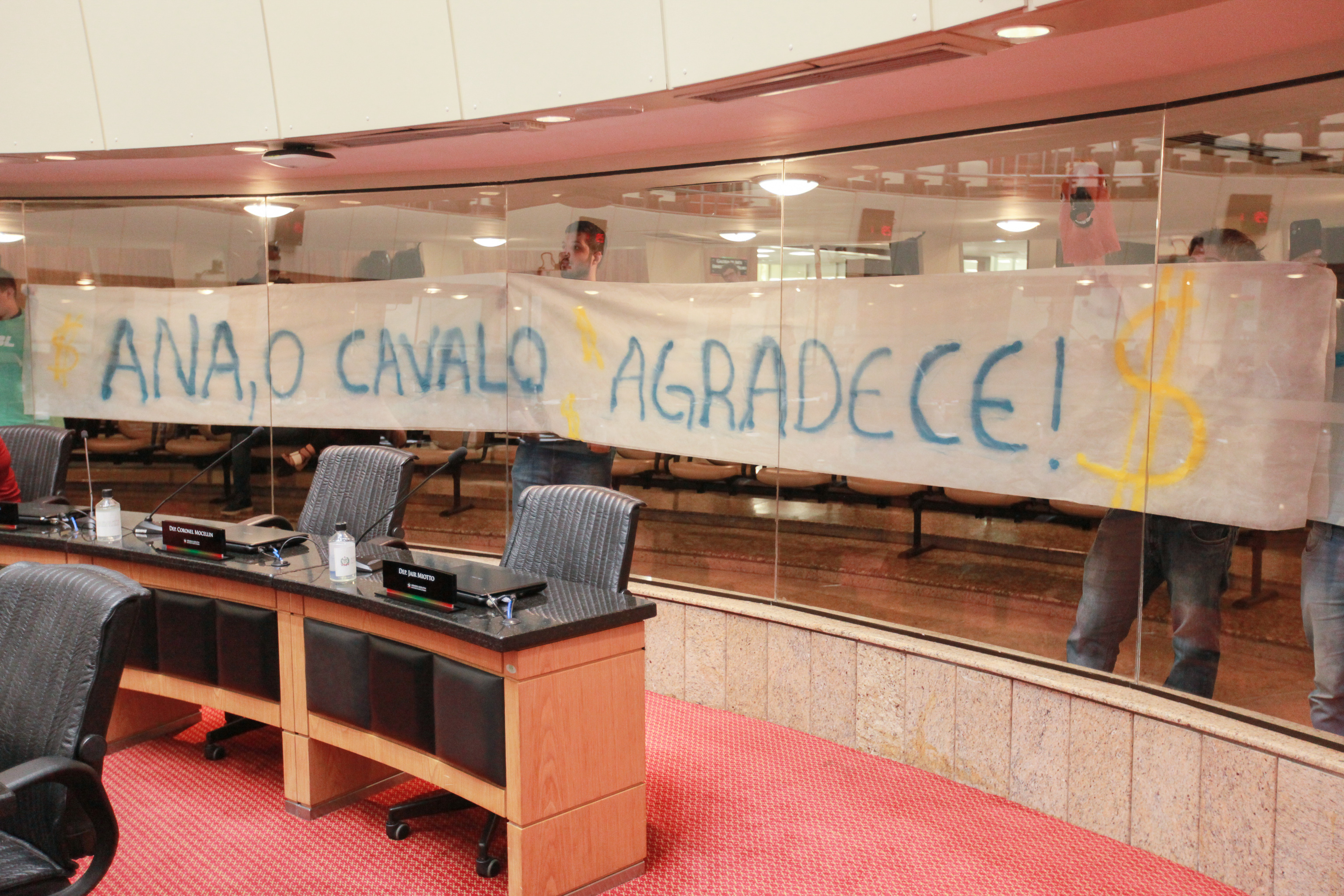 - Comissão de Constituição e Justiça
