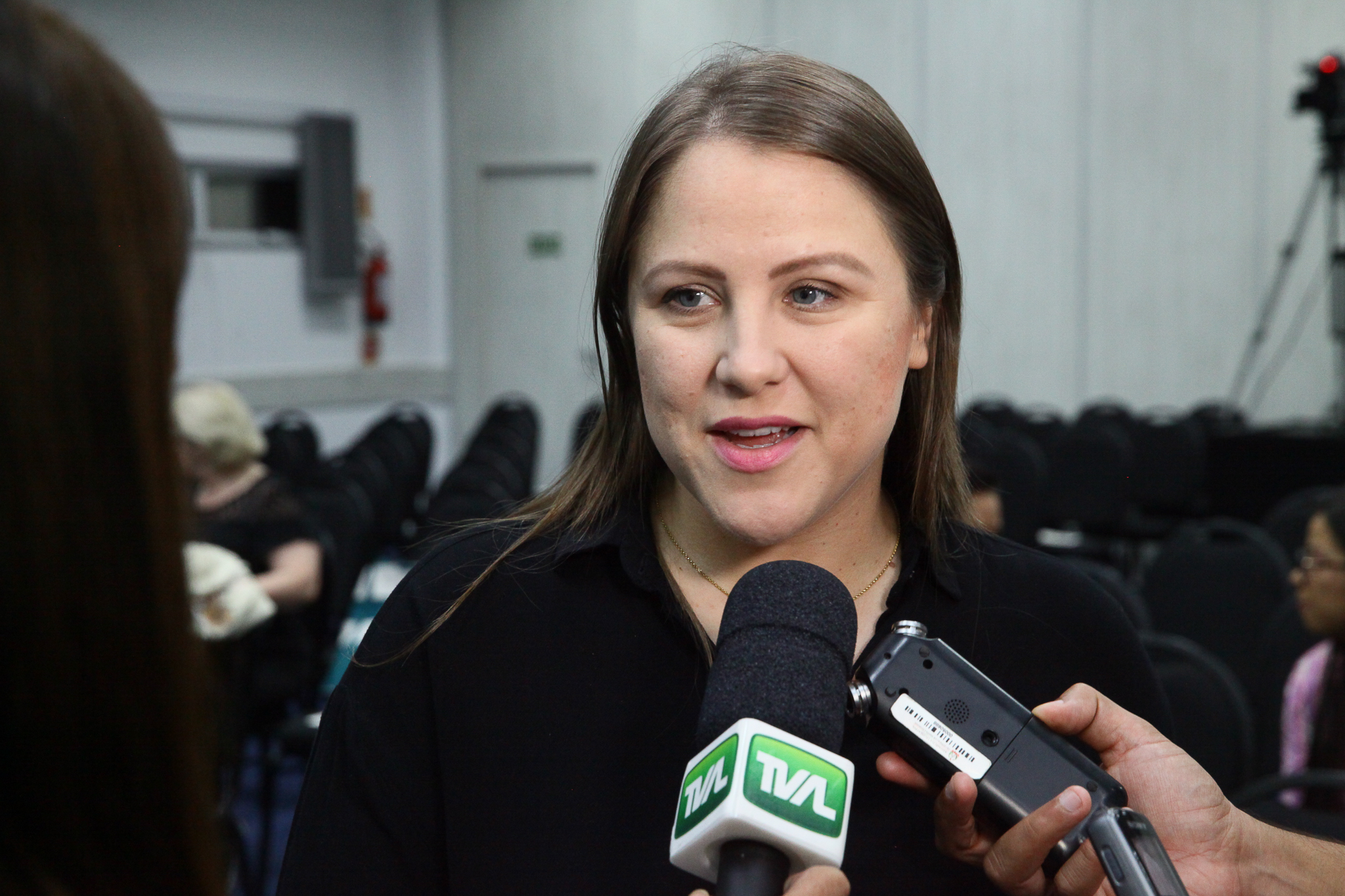 Palestra - Mulher e o Drama das Drogas na Família e Sociedade - Vereadora Silmara Silva Miguel