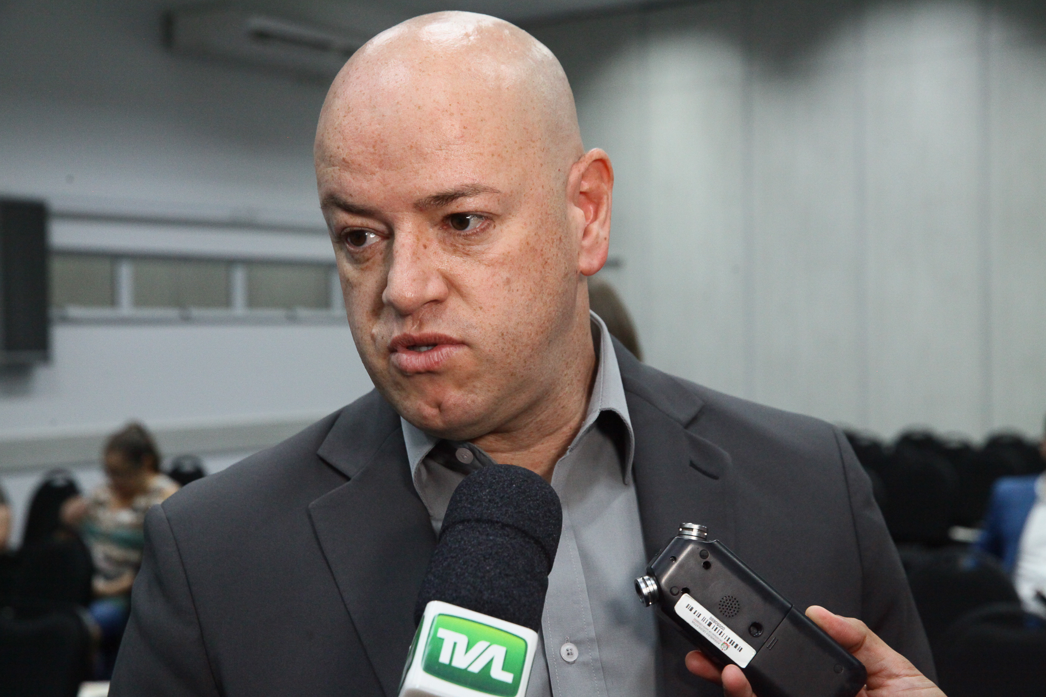 Palestra - Mulher e o Drama das Drogas na Família e Sociedade - Comissário Alberto Junior Cordeiro dos Santos (polícia Civil)