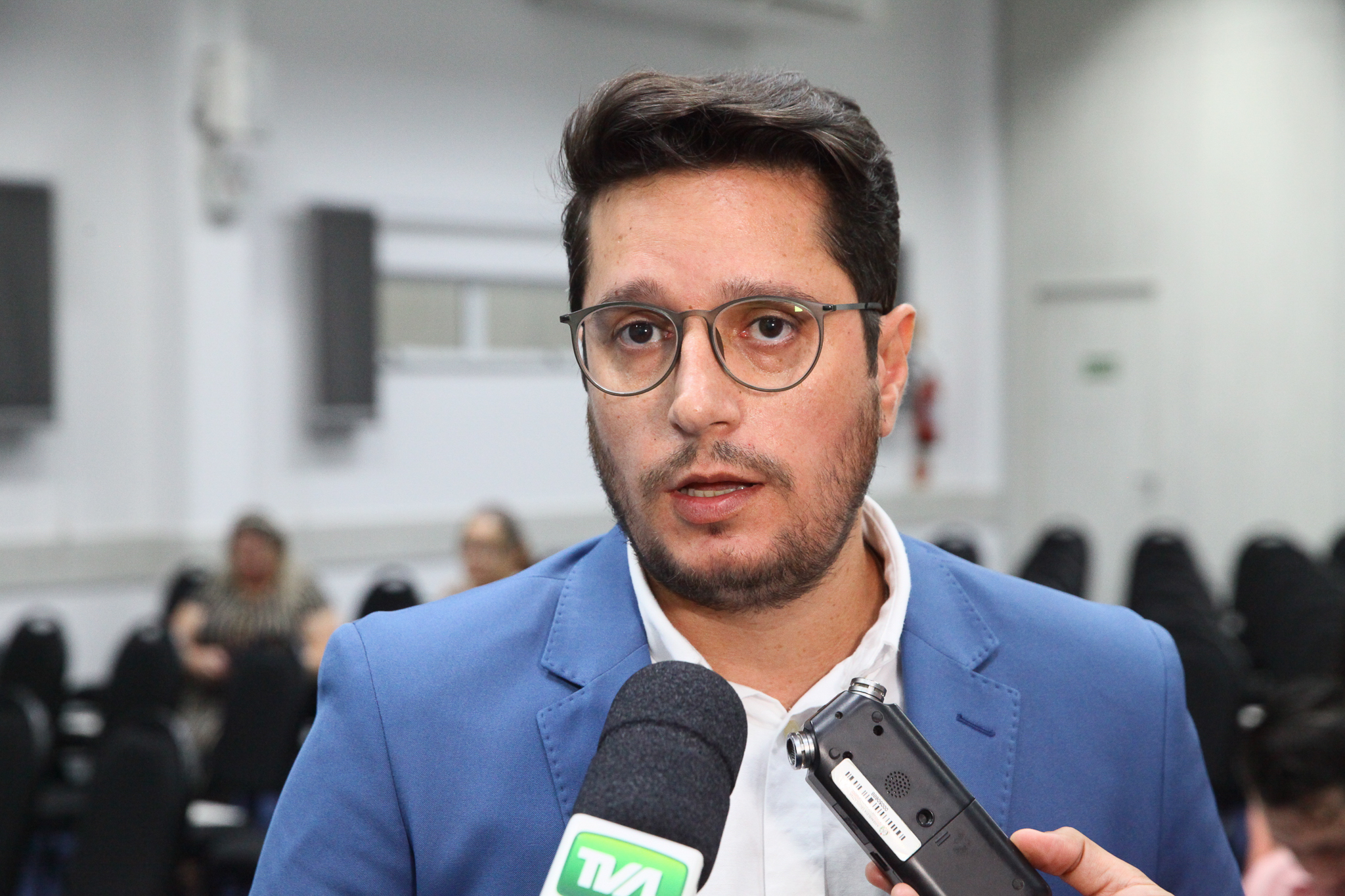 Palestra - Mulher e o Drama das Drogas na Família e Sociedade - Ramiro Boni