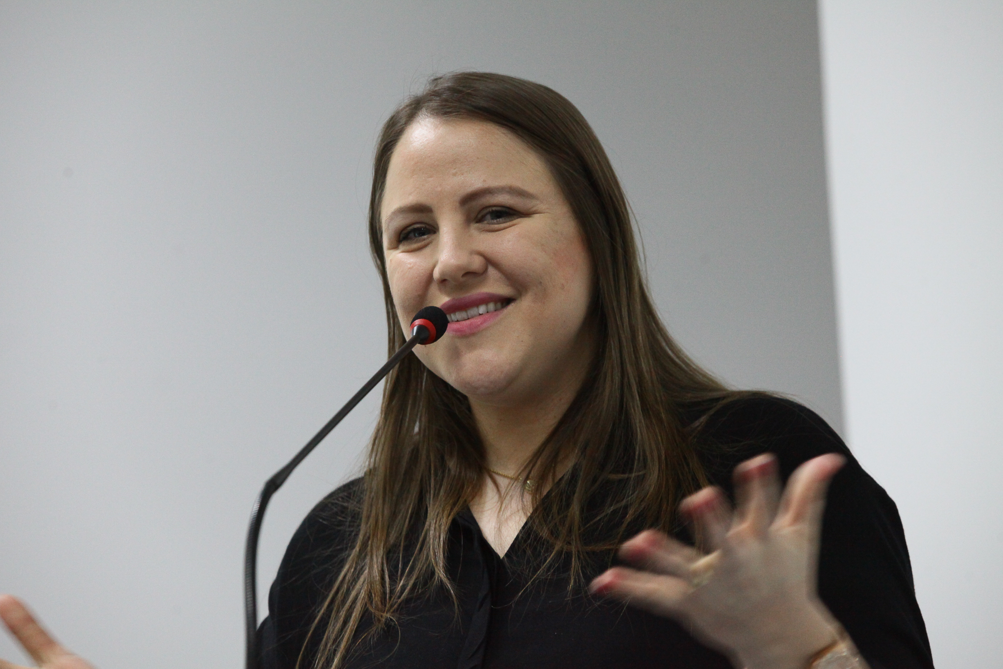 Palestra - Mulher e o Drama das Drogas na Família e Sociedade - Vereadora Silmara Silva Miguel