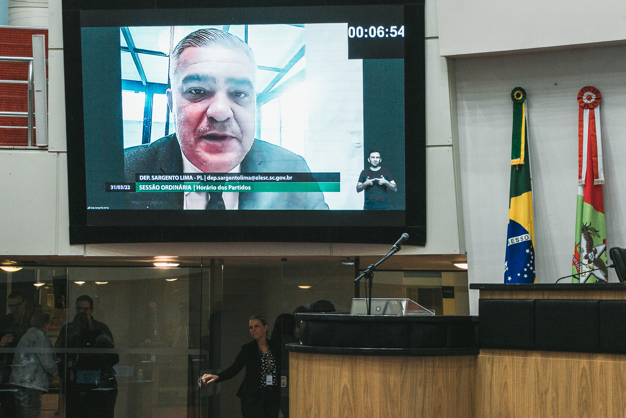 Deputado Sargento Lima, por videoconferência.