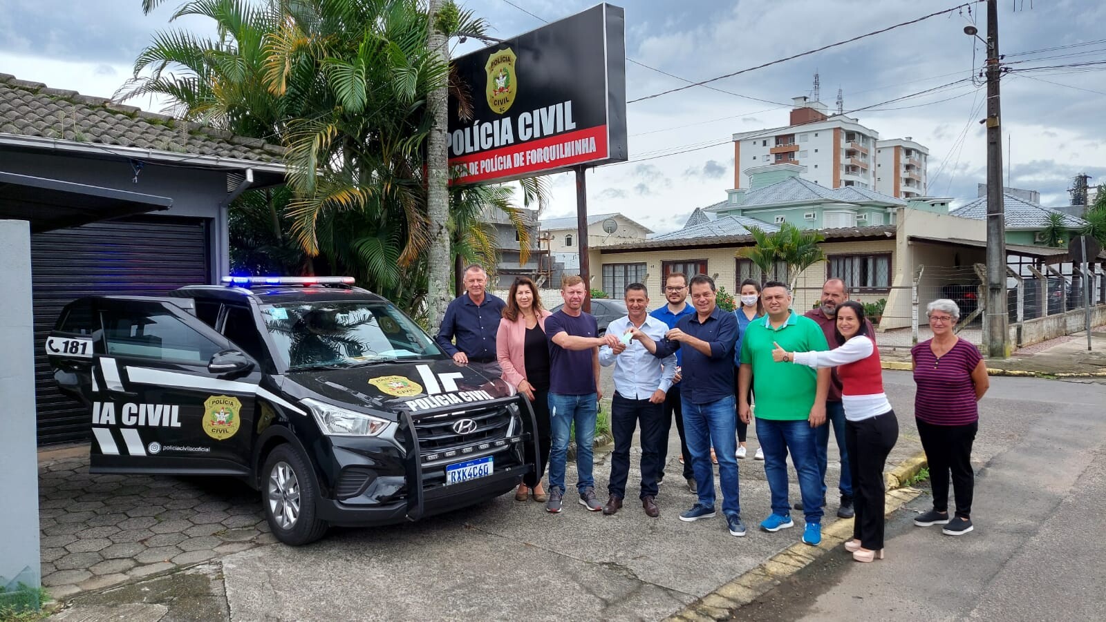 Minotto entrega dois veículos novos para a Polícia Civil de Forquilhinha