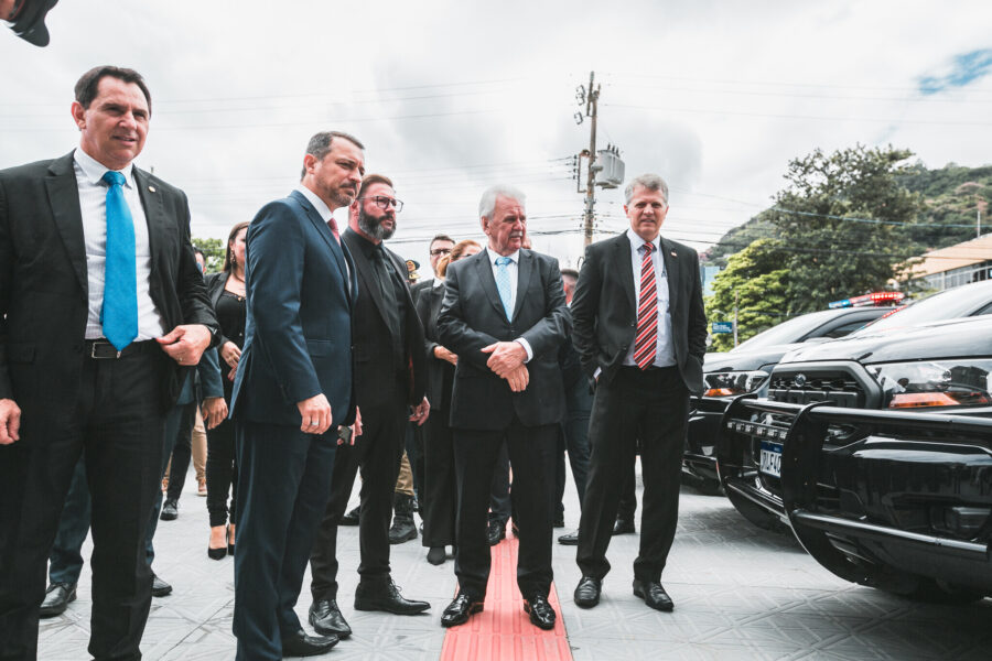 Entrega de Viaturas para a Polícia Civil