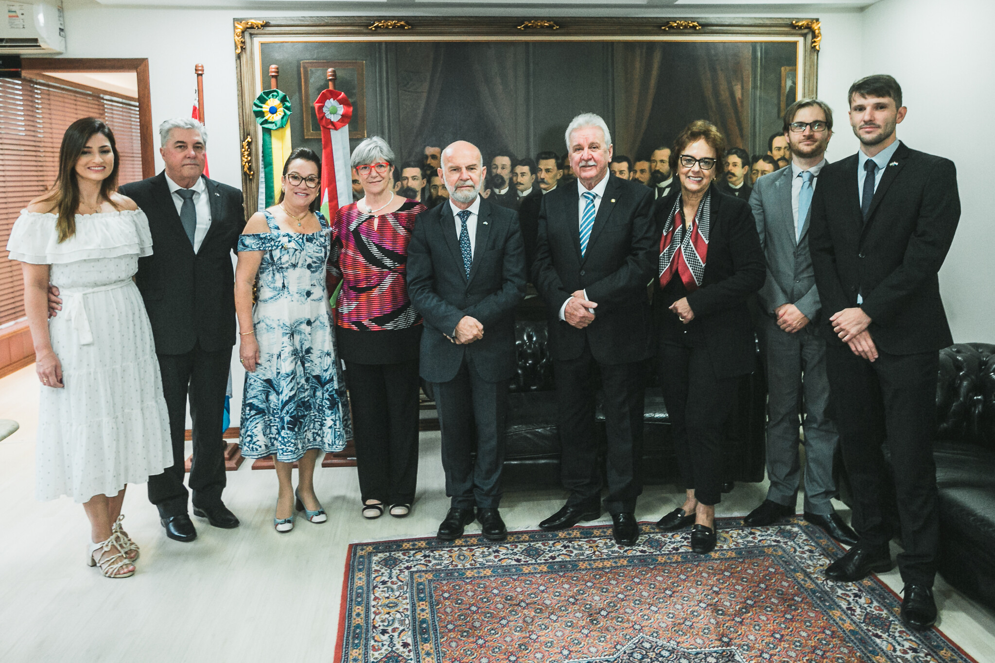 Deputado Moacir Sopelsa, deputada Dirce Heiderscheidt, diplomatas e descendentes de luxemburgueses
