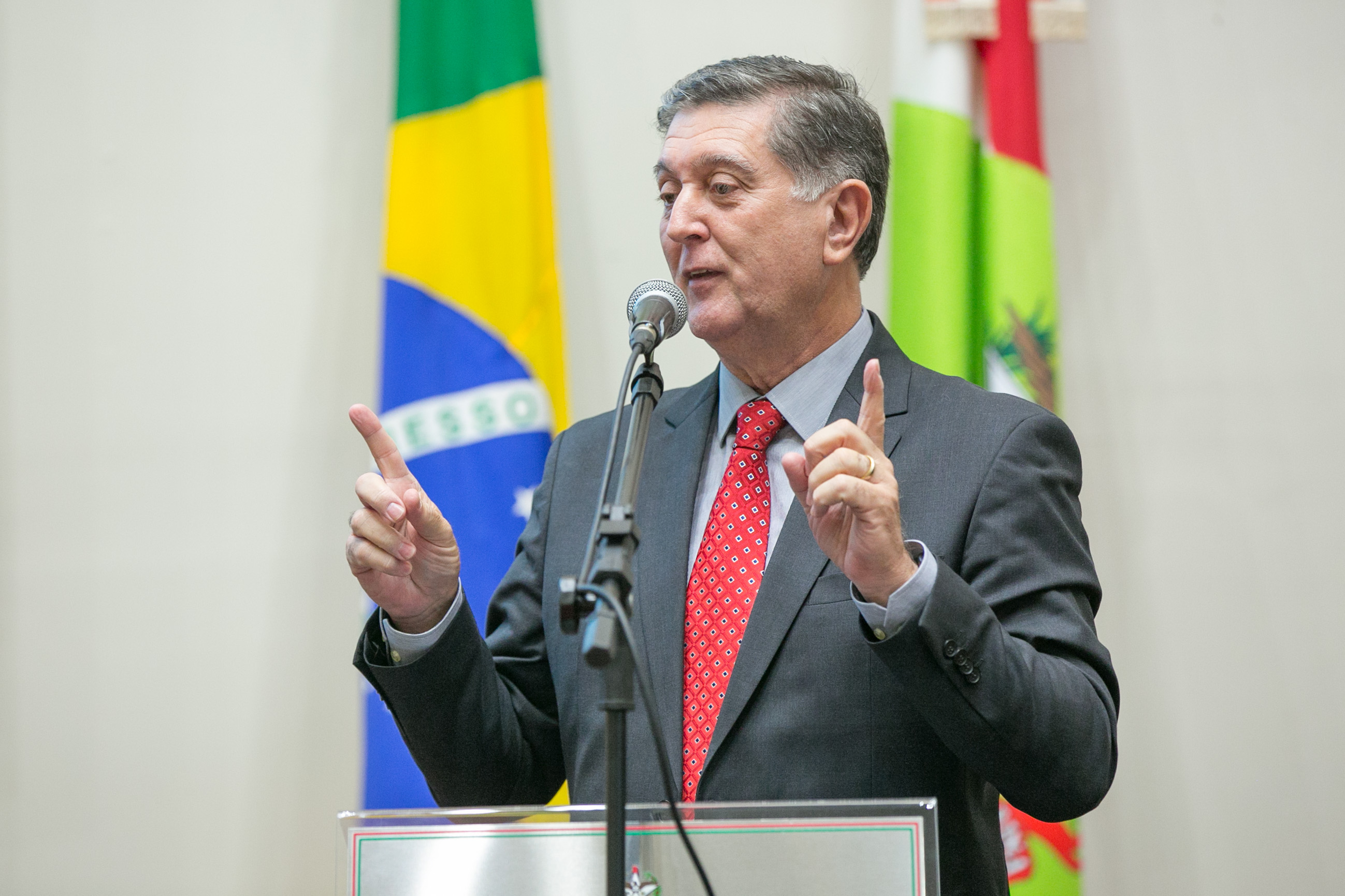 Prefeito de Florianópolis, Topázio Neto