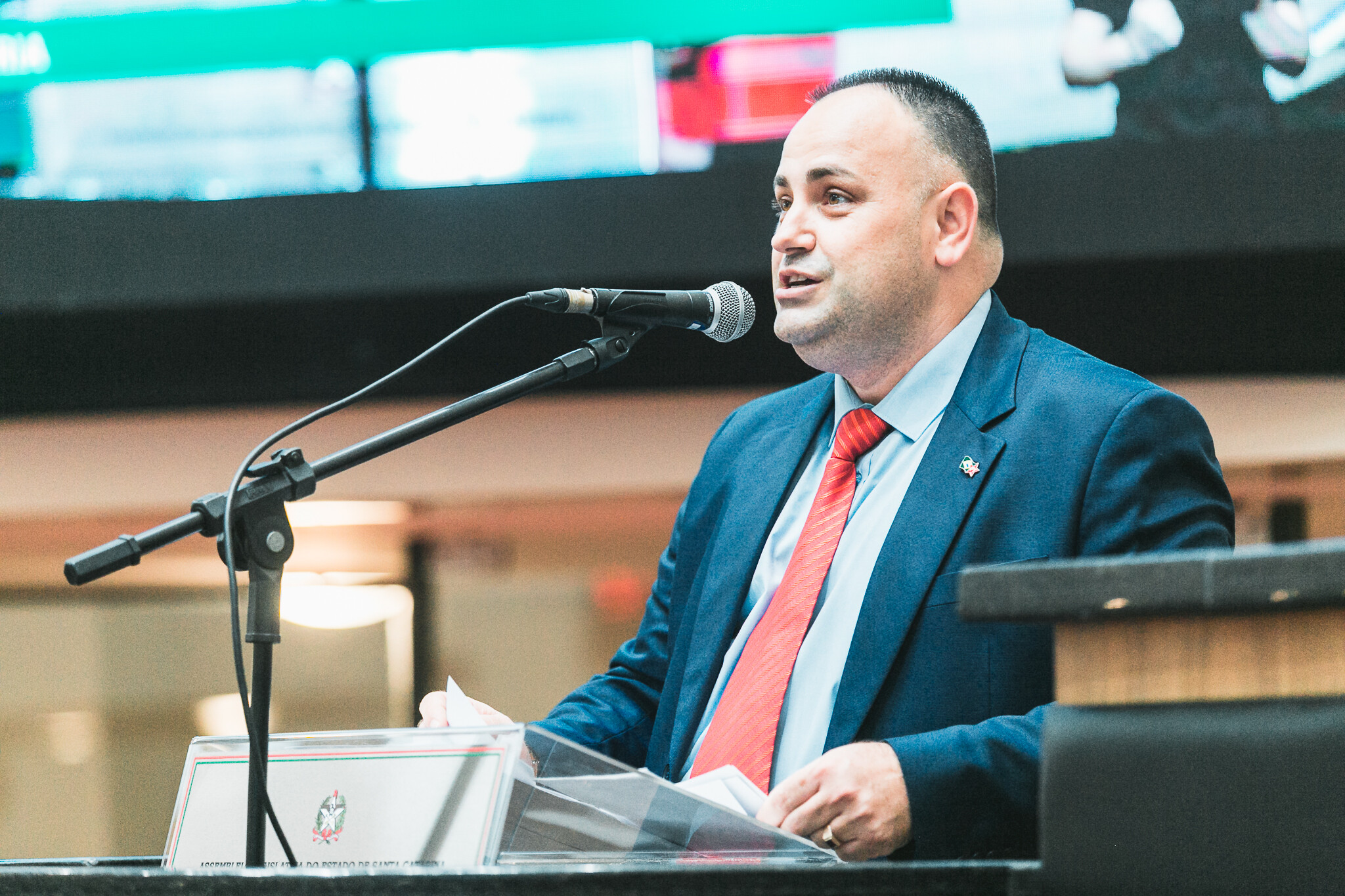 Adriano Pereira, de Blumenau, assume cadeira na Alesc por 60 dias