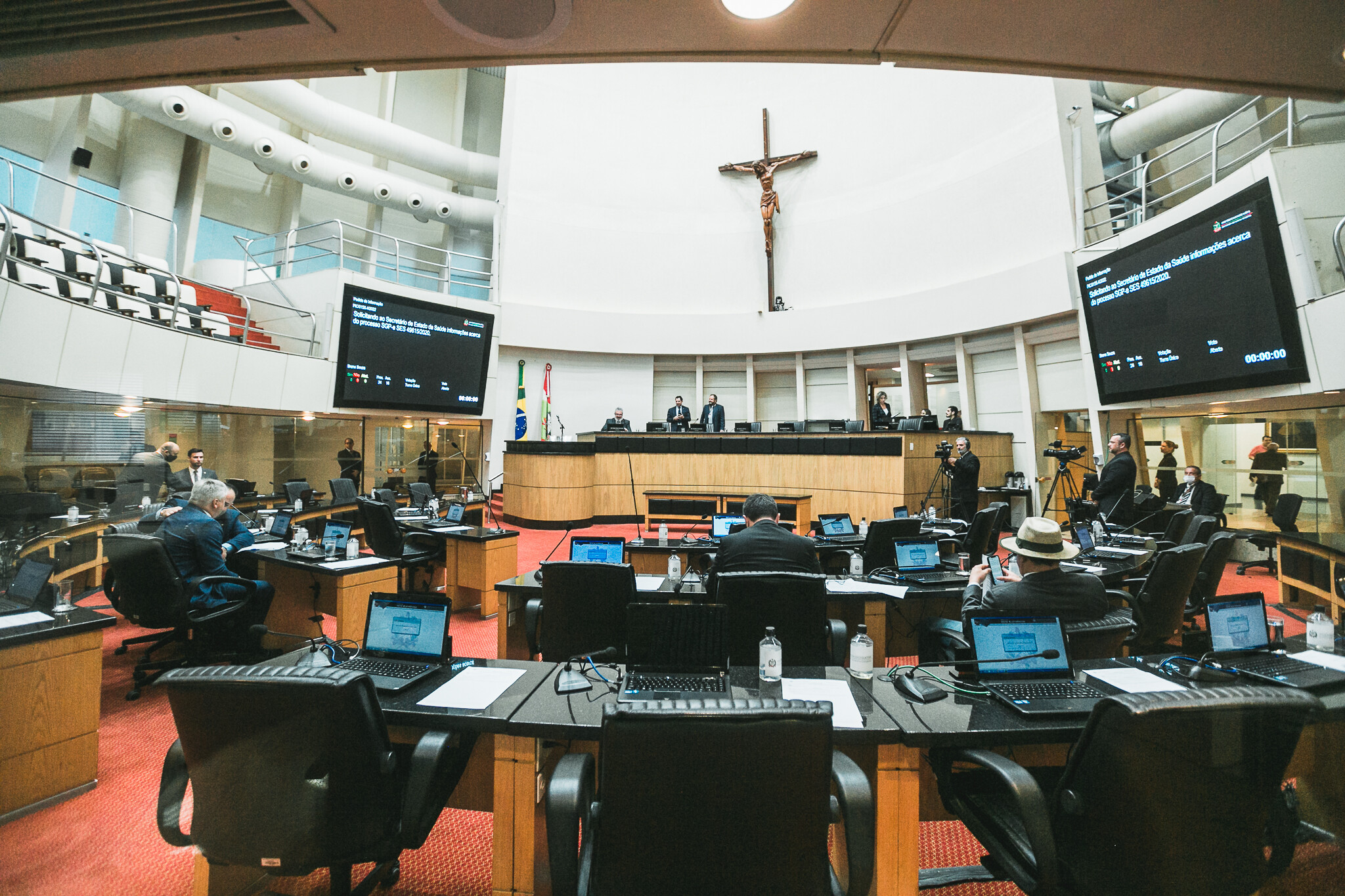 Deputados anunciam PEC sobre direitos da natureza e emenda a projeto do ICMS