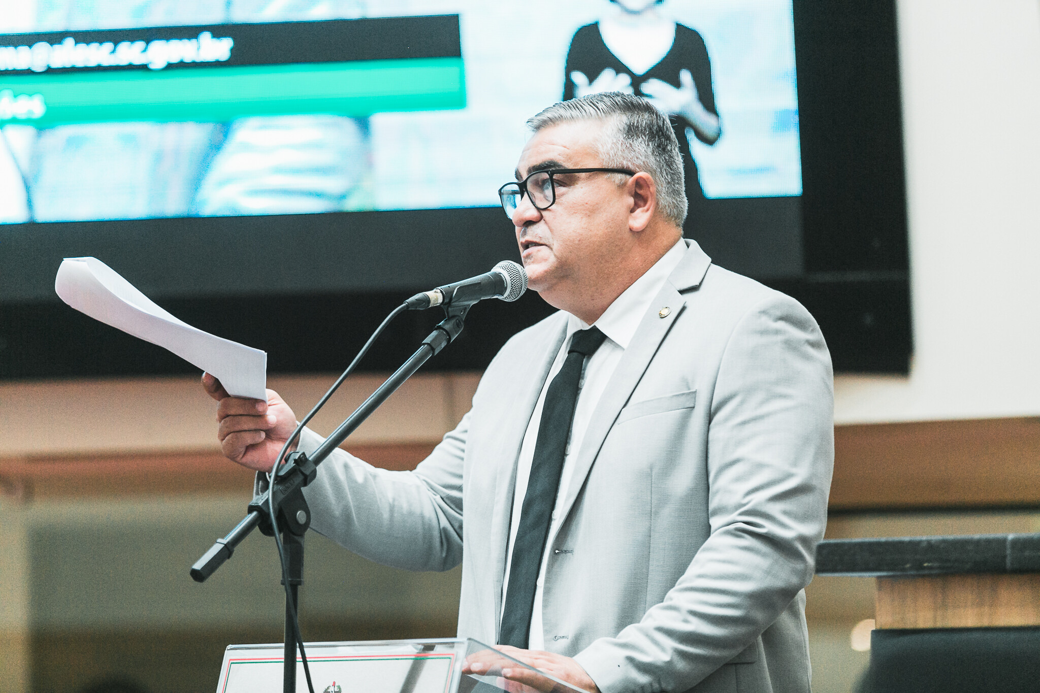 Sargento Lima cobra rapidez de projeto para reduzir preço dos combustíveis no Estado