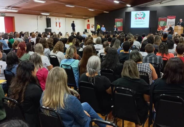 Evento em Joinville trata dos avanços e desafios para a inclusão do autista