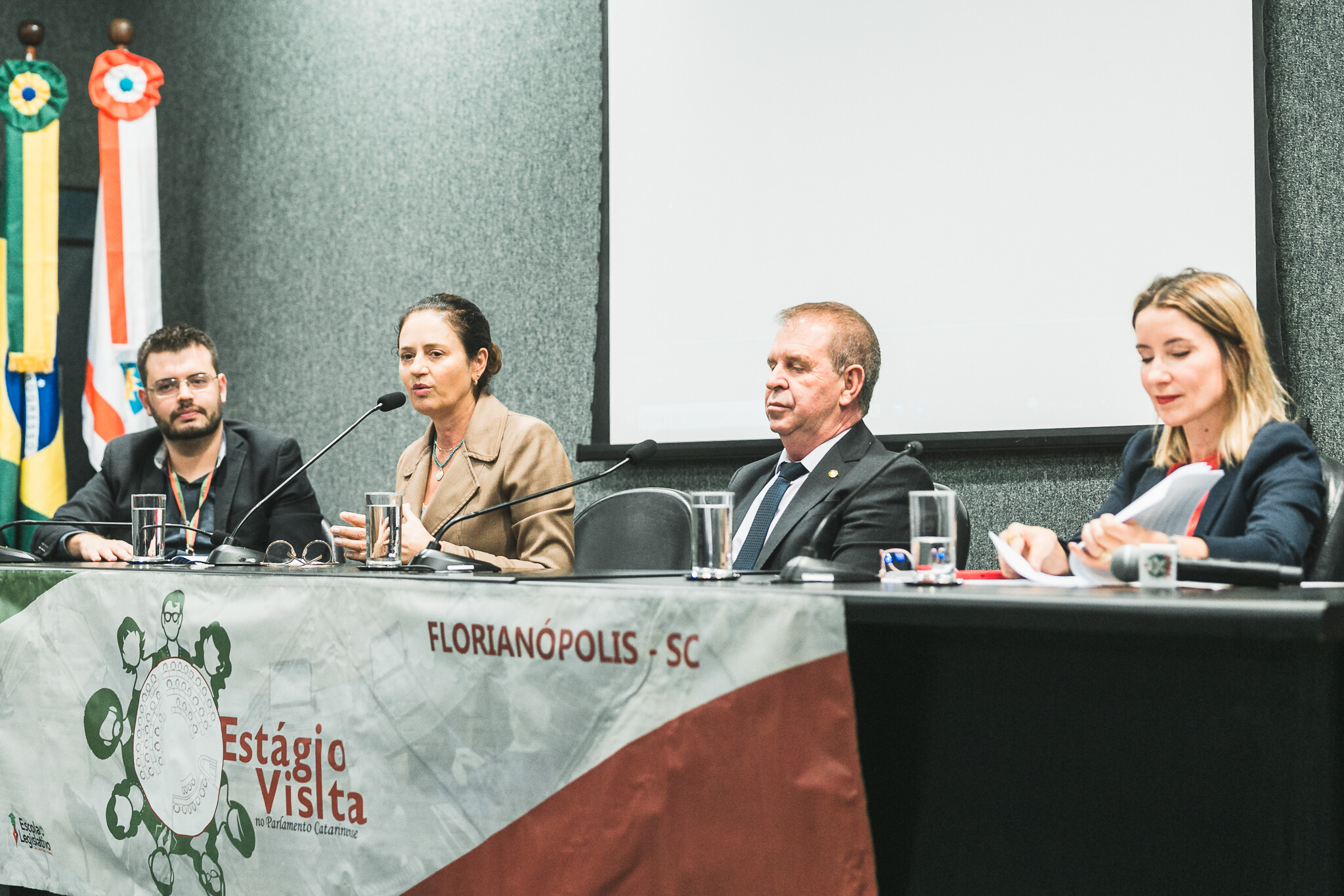 Universitários participam da 5ª edição do projeto Estágio Visita