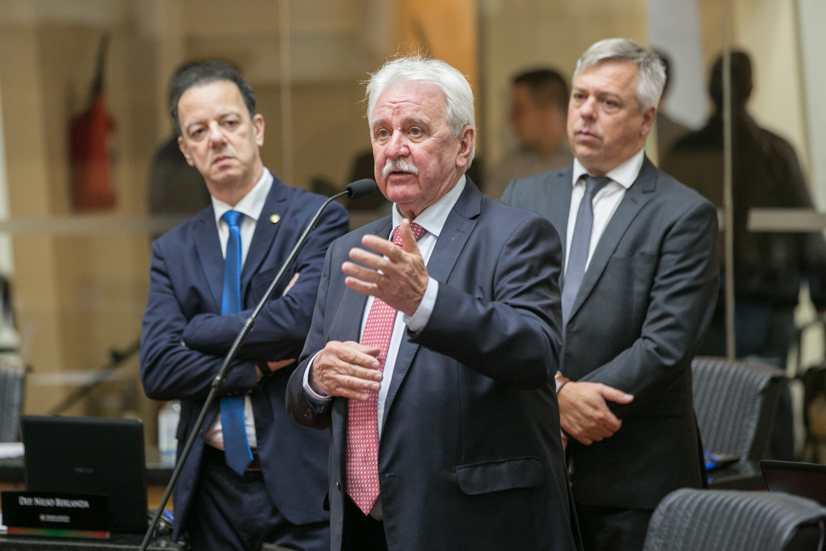 Deputados vão ao governador por Hospital Regional do Oeste