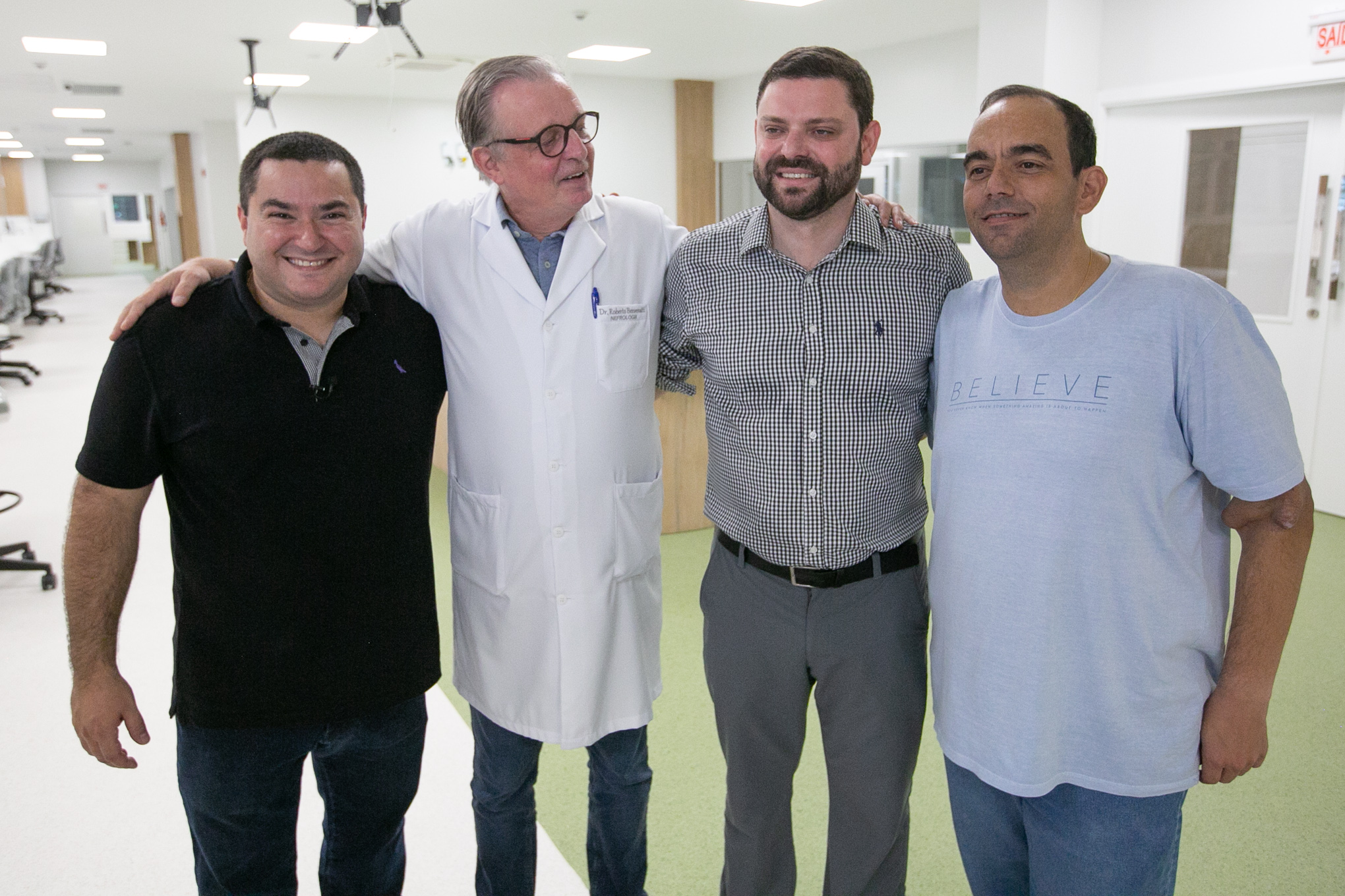 Deputado Ricardo Alba (União Brasil), presidente da Associação Renal Vida, Roberto Benvenutti, diretor executivo da Associação Renal Vida, Tarcísio Steffens e paciente Vilson Júnior