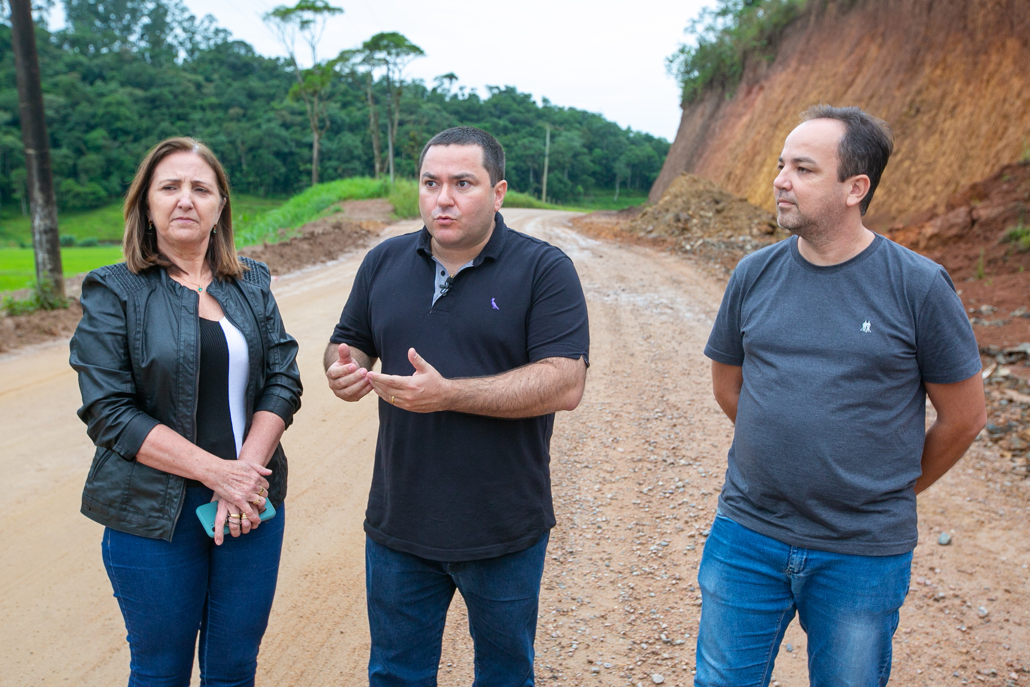 Vereadora Lete Richartz, deputado Ricardo Alba (União Brasil) e vereador Betinho