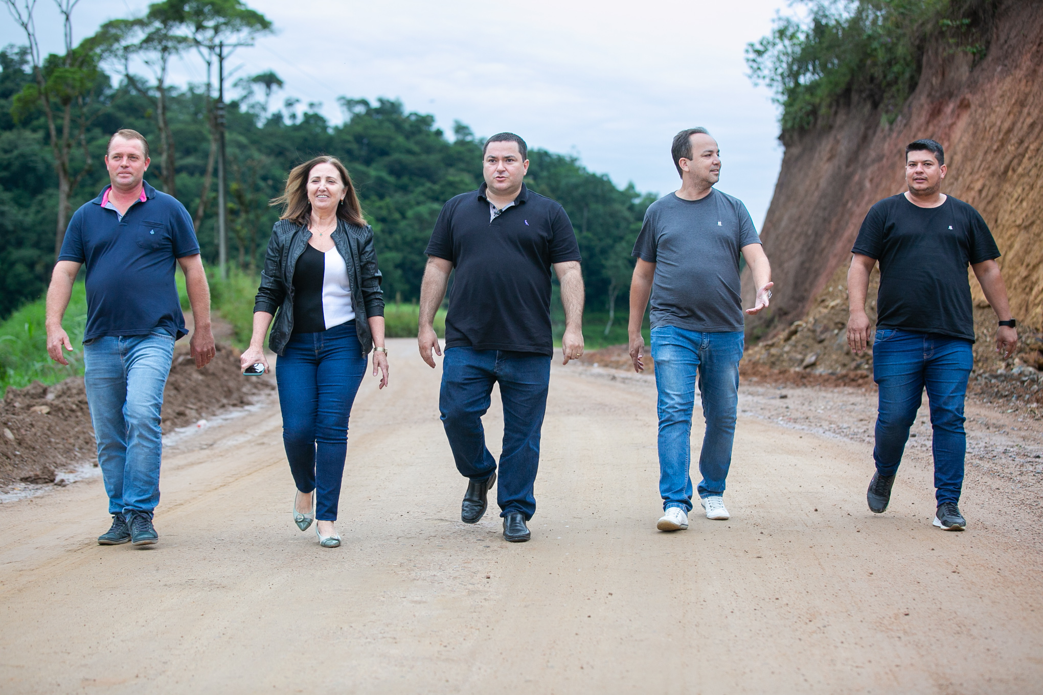 NA ESTRADA – Deputado Ricardo Alba
