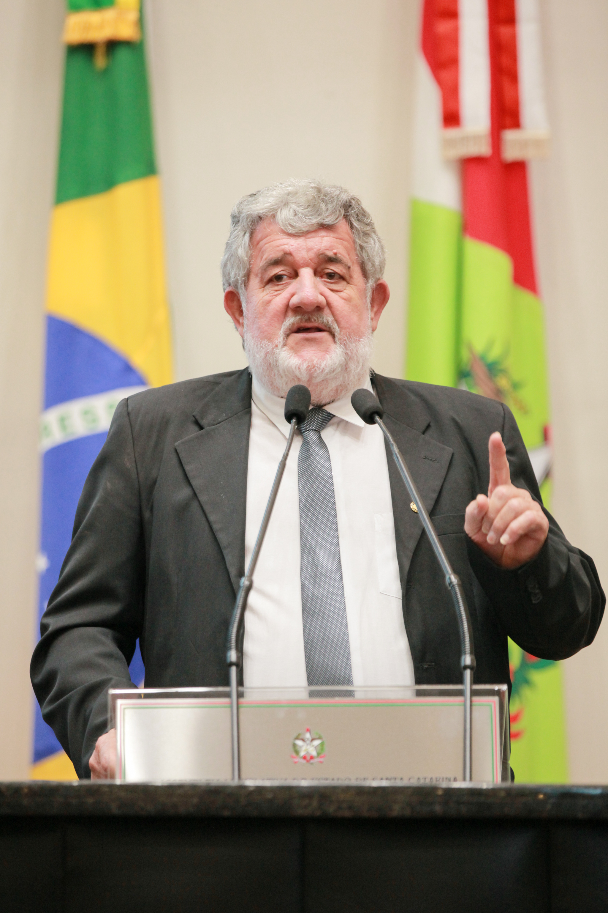 - Deputado Osmar Vicentini (União Brasil)