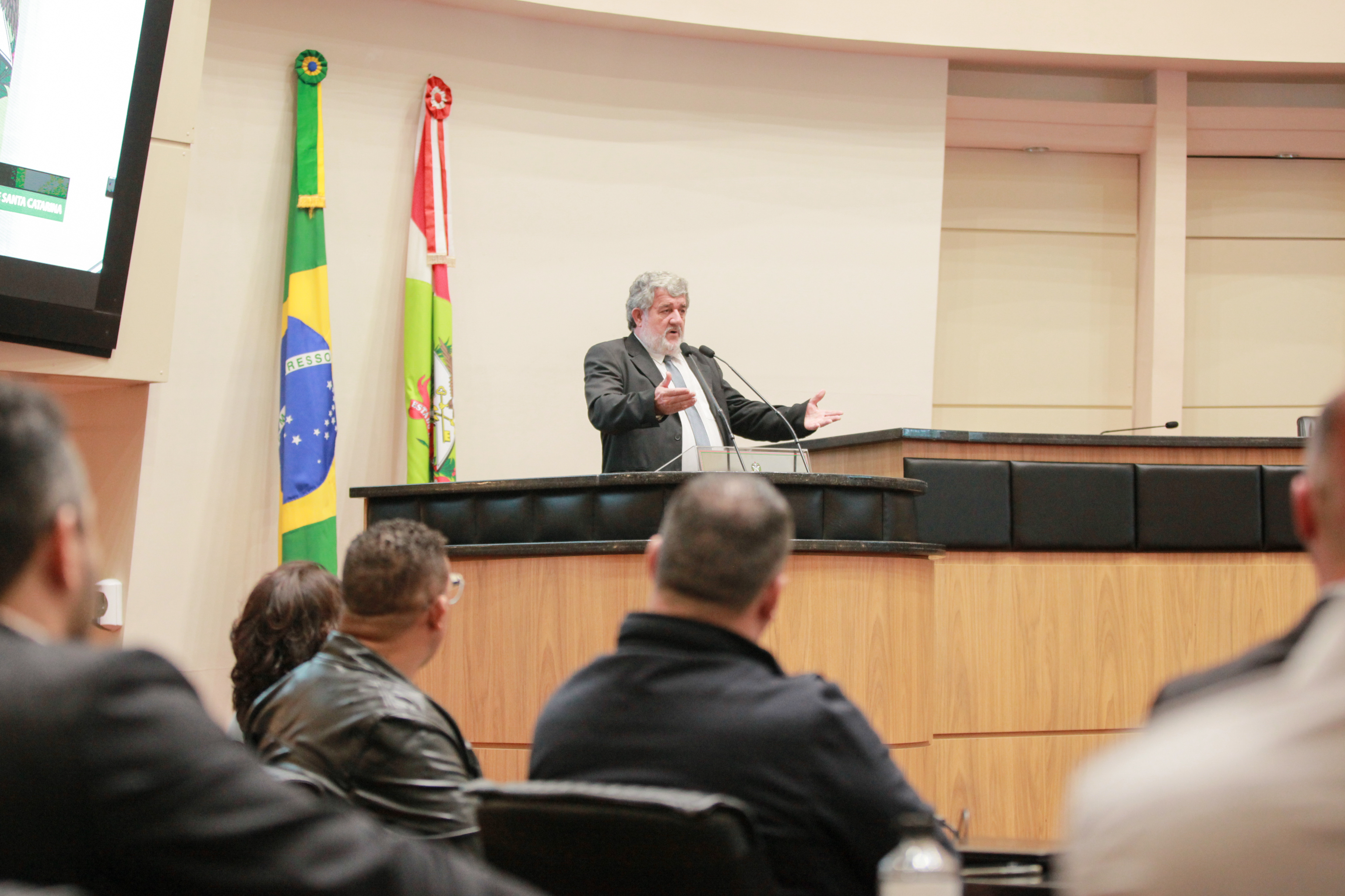 - Deputado Osmar Vicentini (União Brasil)
