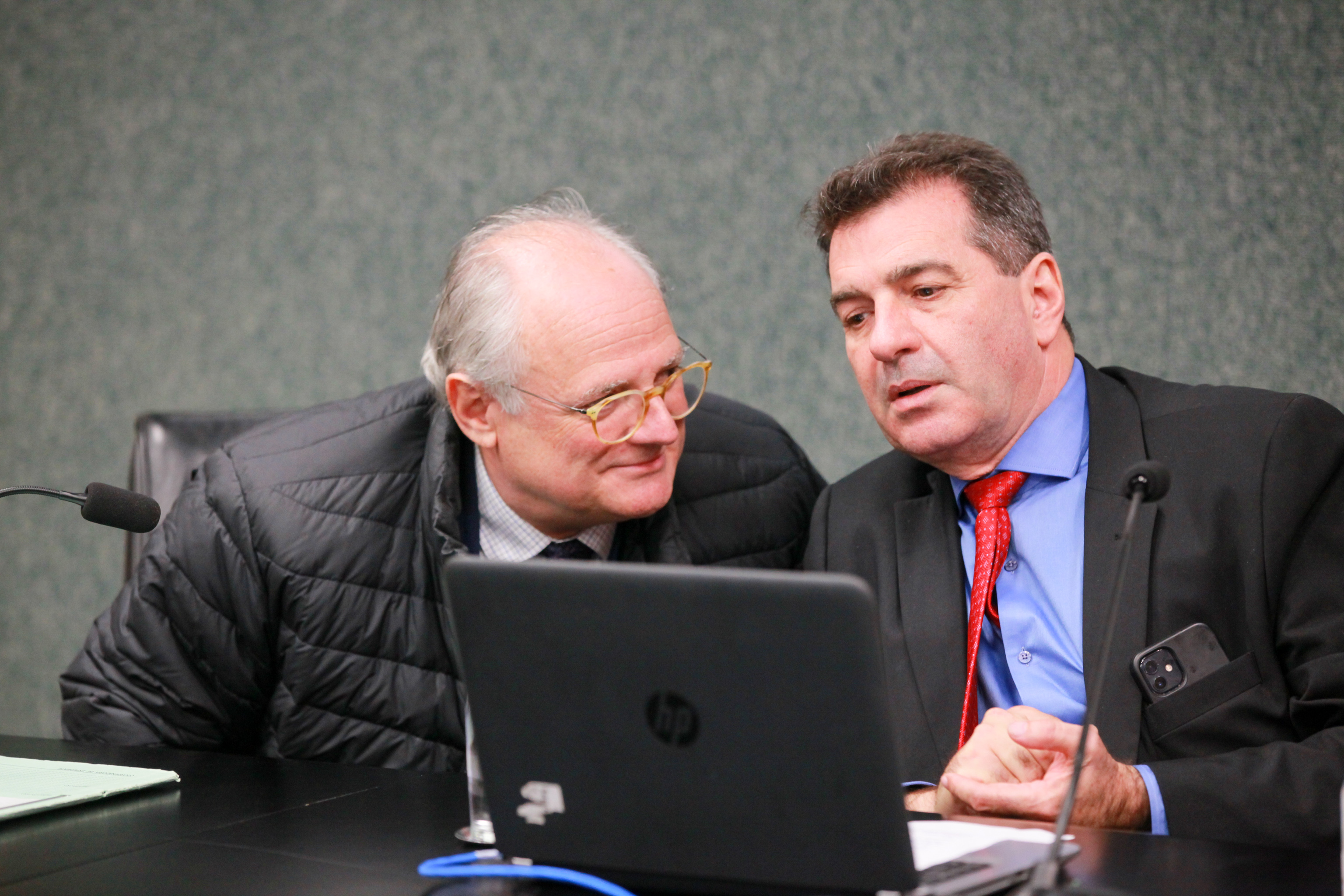 - Deputado Vicente Caropreso (PSDB) - Deputado Valdir Cobalchini (MDB)