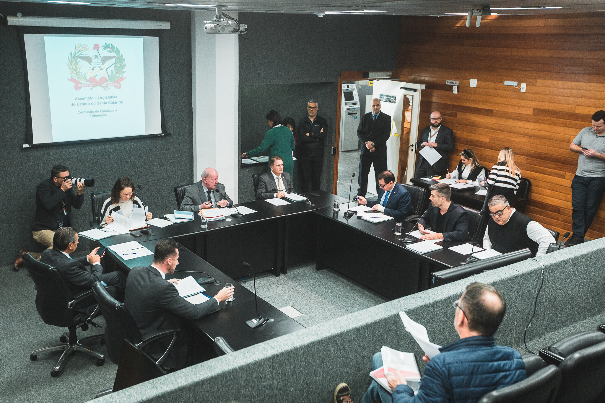 Finanças aprova PL que viabiliza chegada do 5G a SC