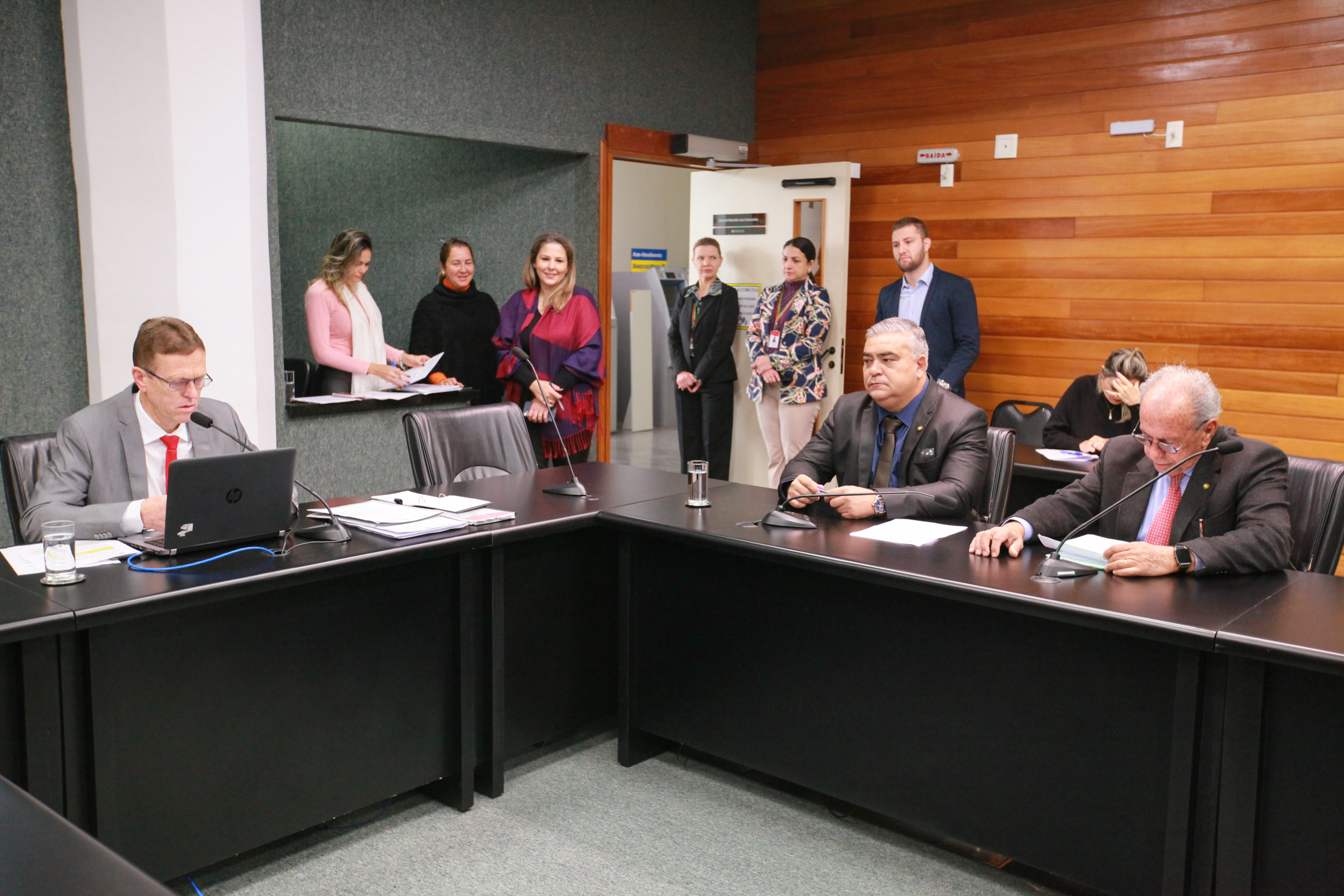 - Comissão de Trabalho, Administração e Serviços Públicos