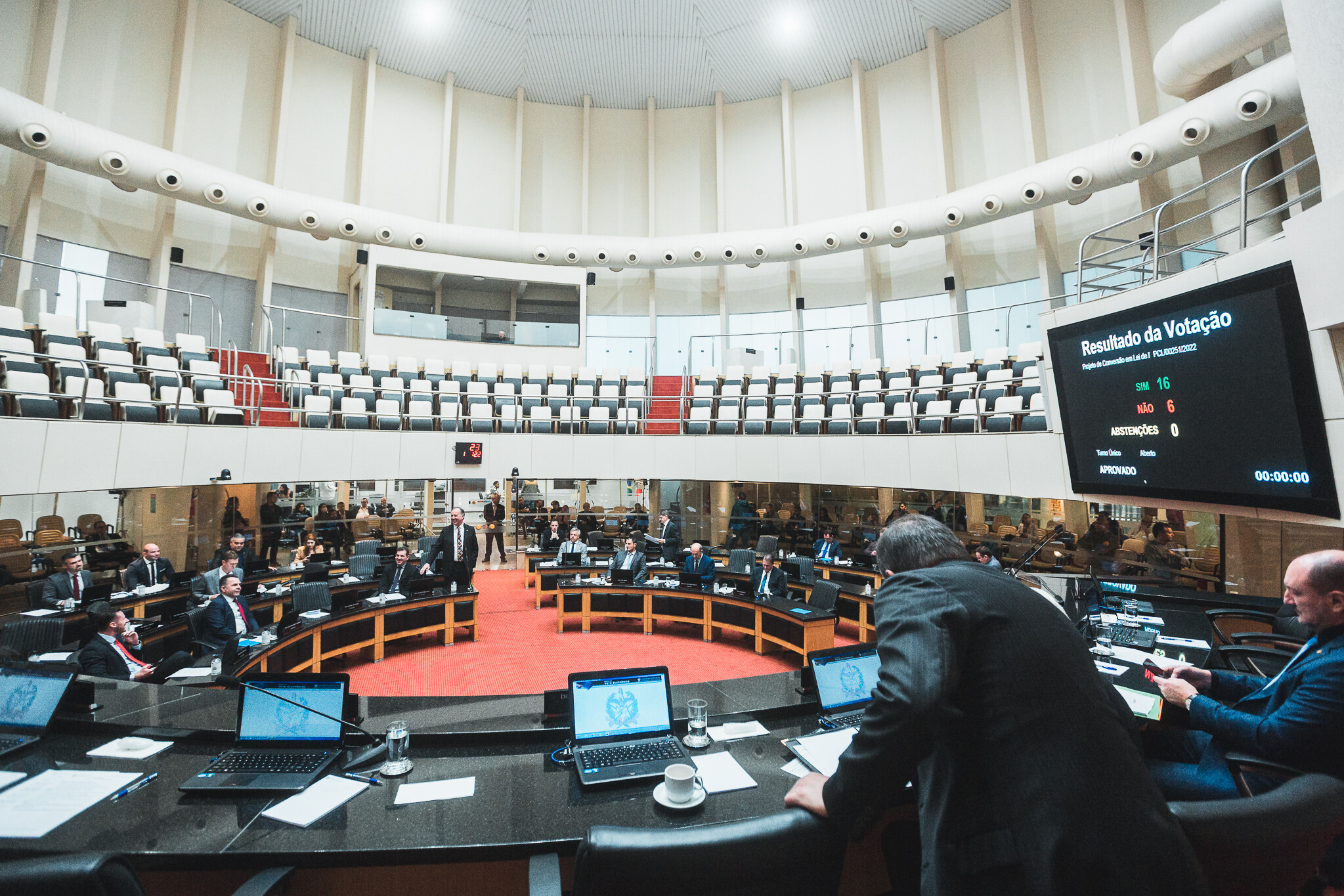 Deputados aprovam novo roteiro turístico e votam medidas provisórias