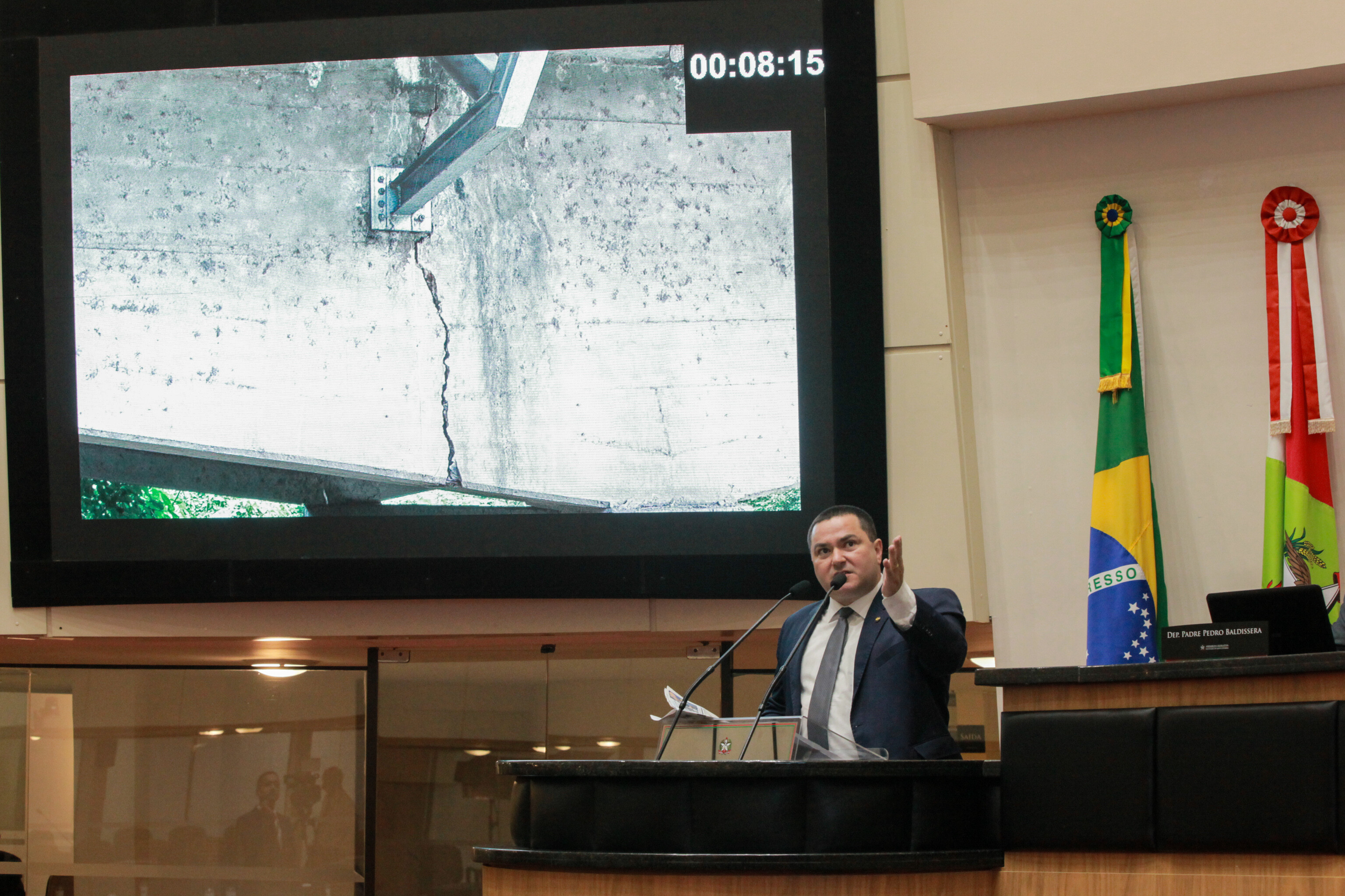 Vistoria do Dnit na BR-470 foi só na área duplicada, denunciam deputados