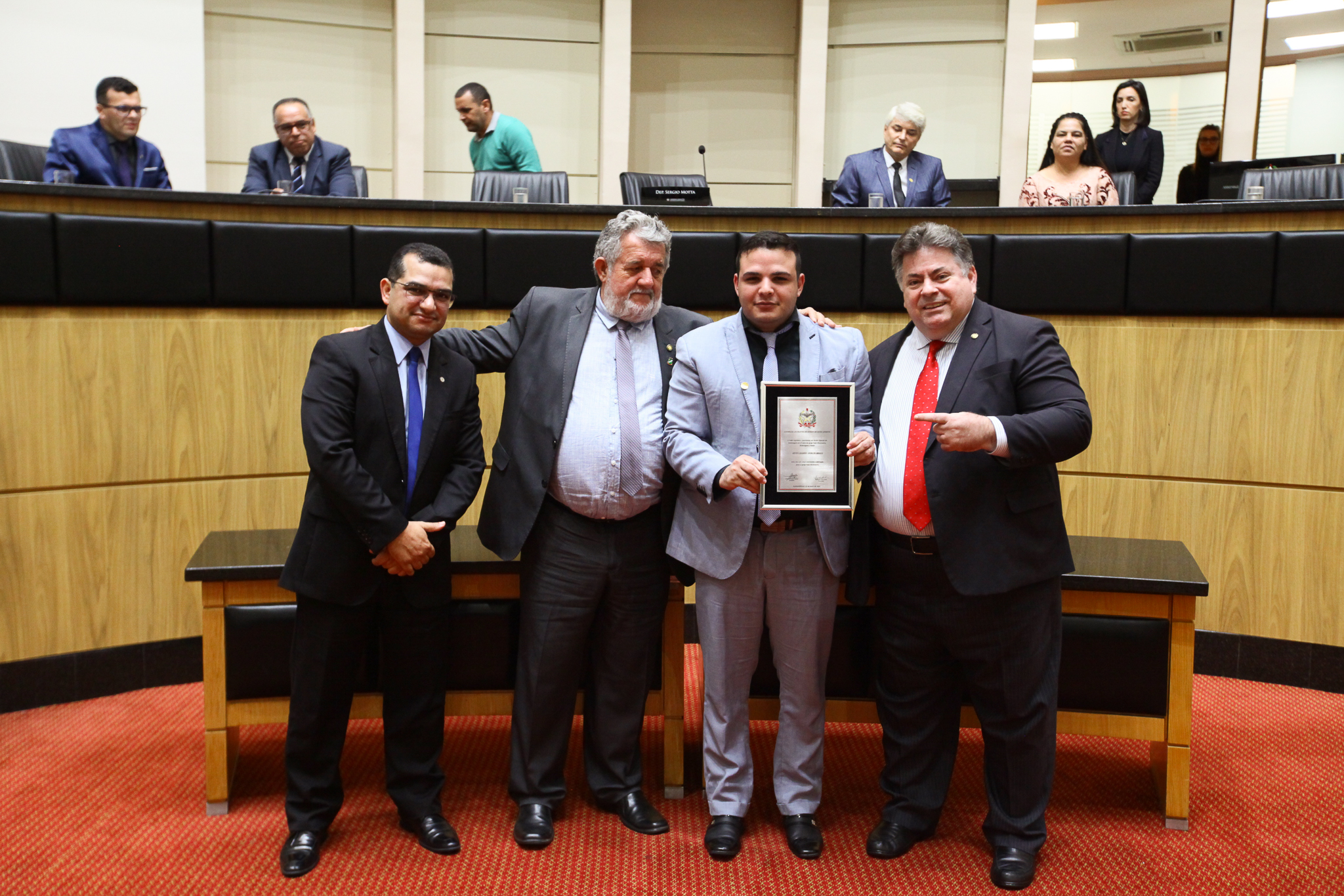 Sessão Especial em homenagem aos 27 anos da Igreja Visão Missionária