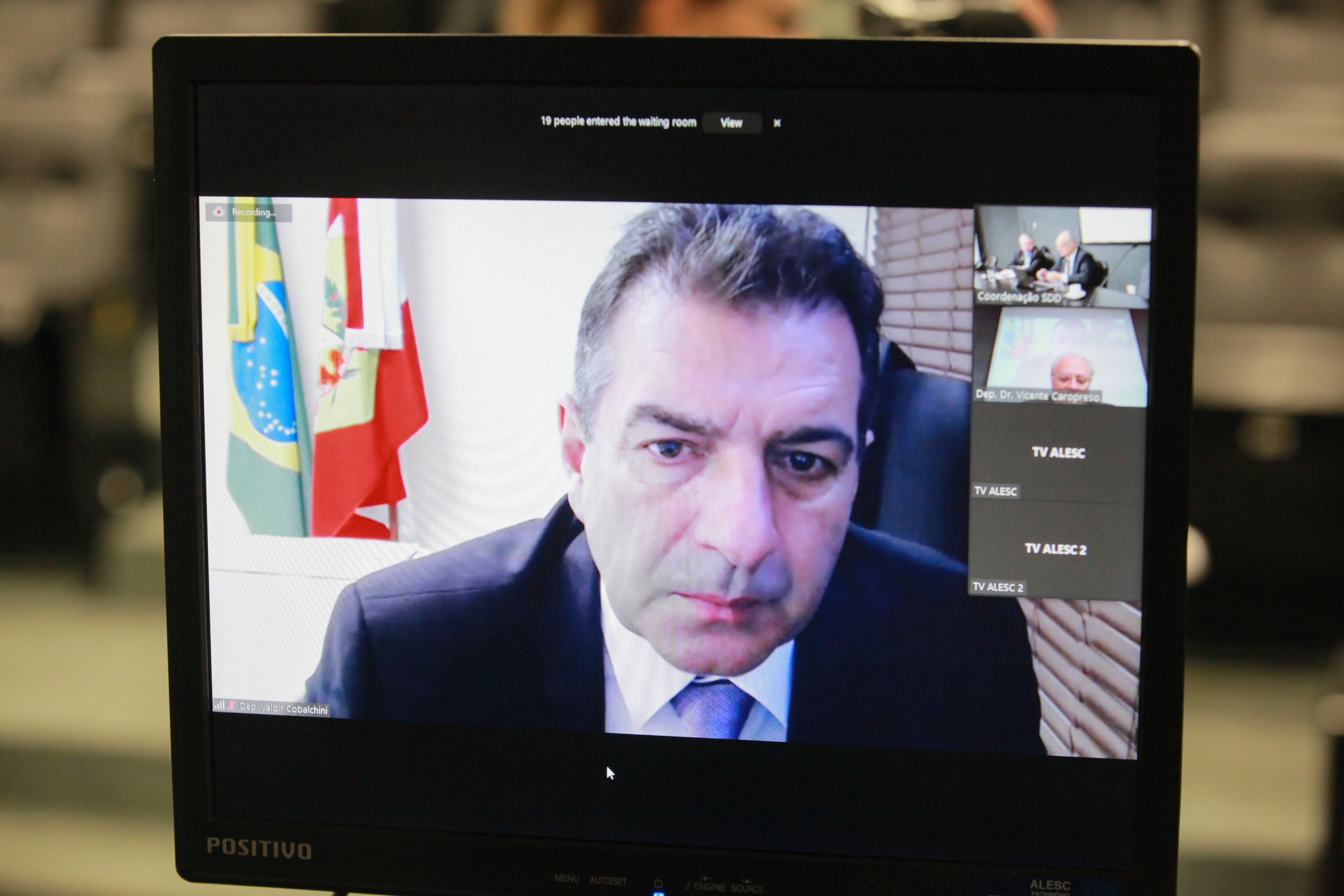 - Deputado Valdir Cobalchini (MDB)