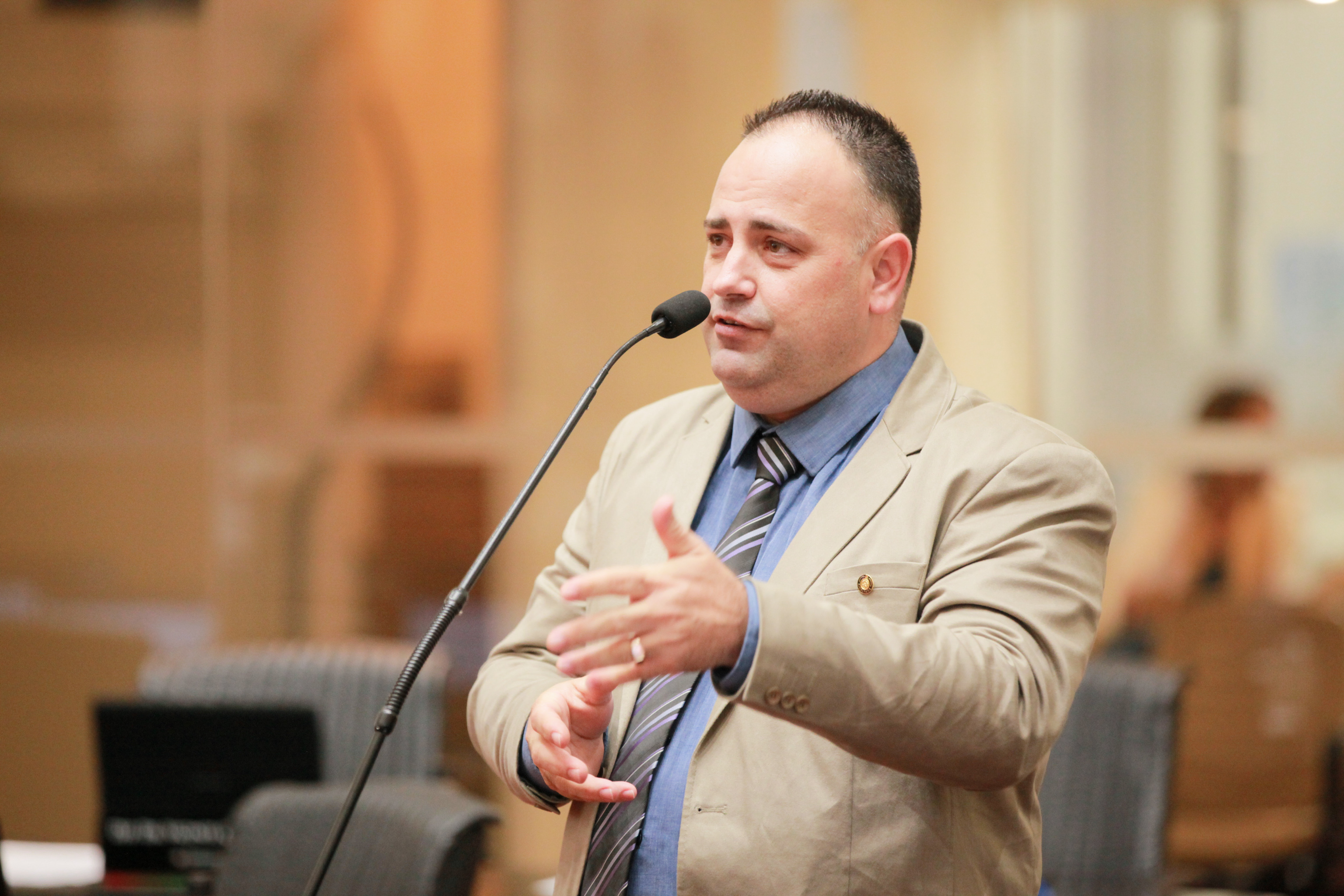 - Deputado Adriano Pereira (PT)