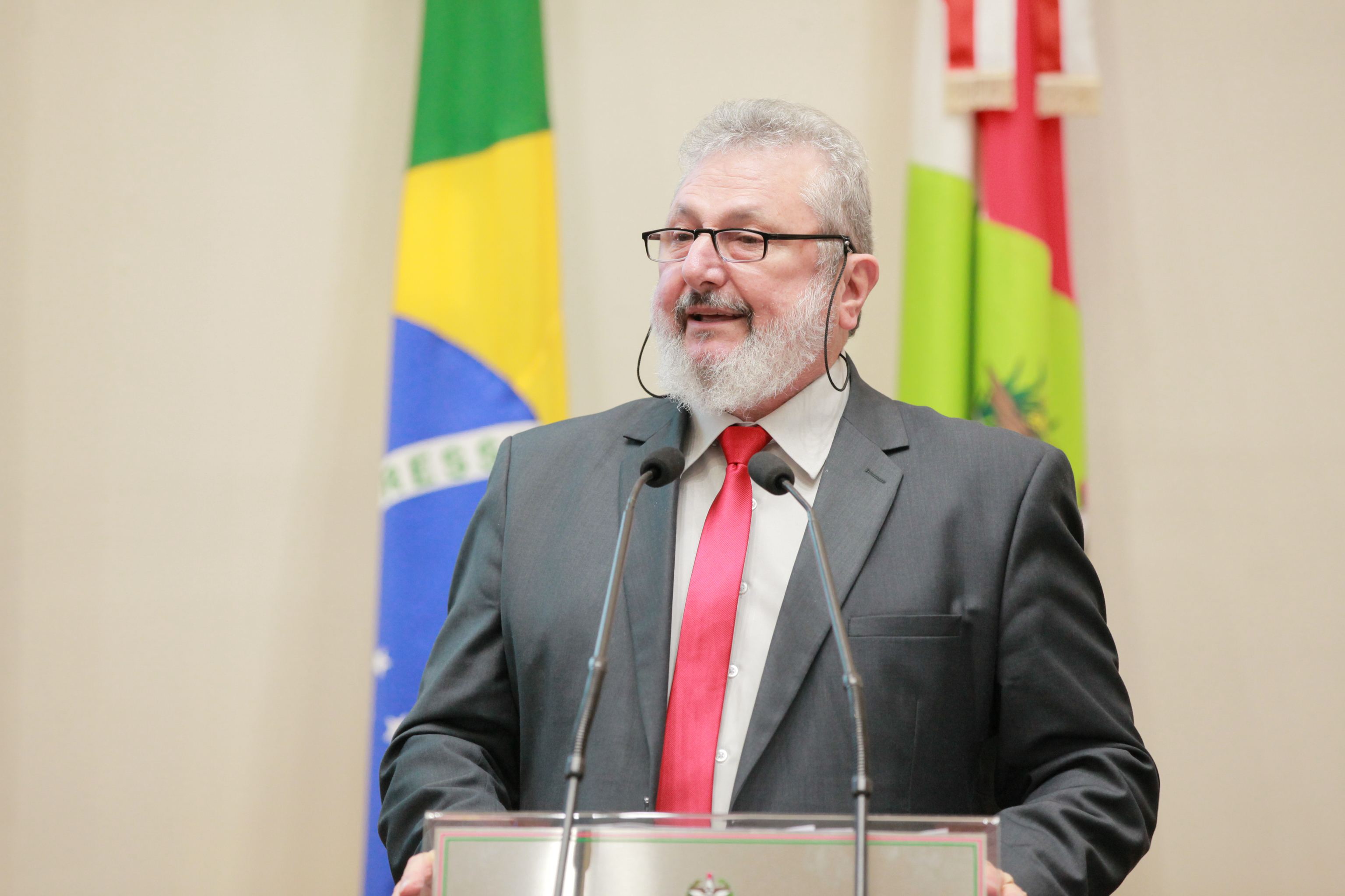 - Deputado Padre Pedro Baldisera (PT)
