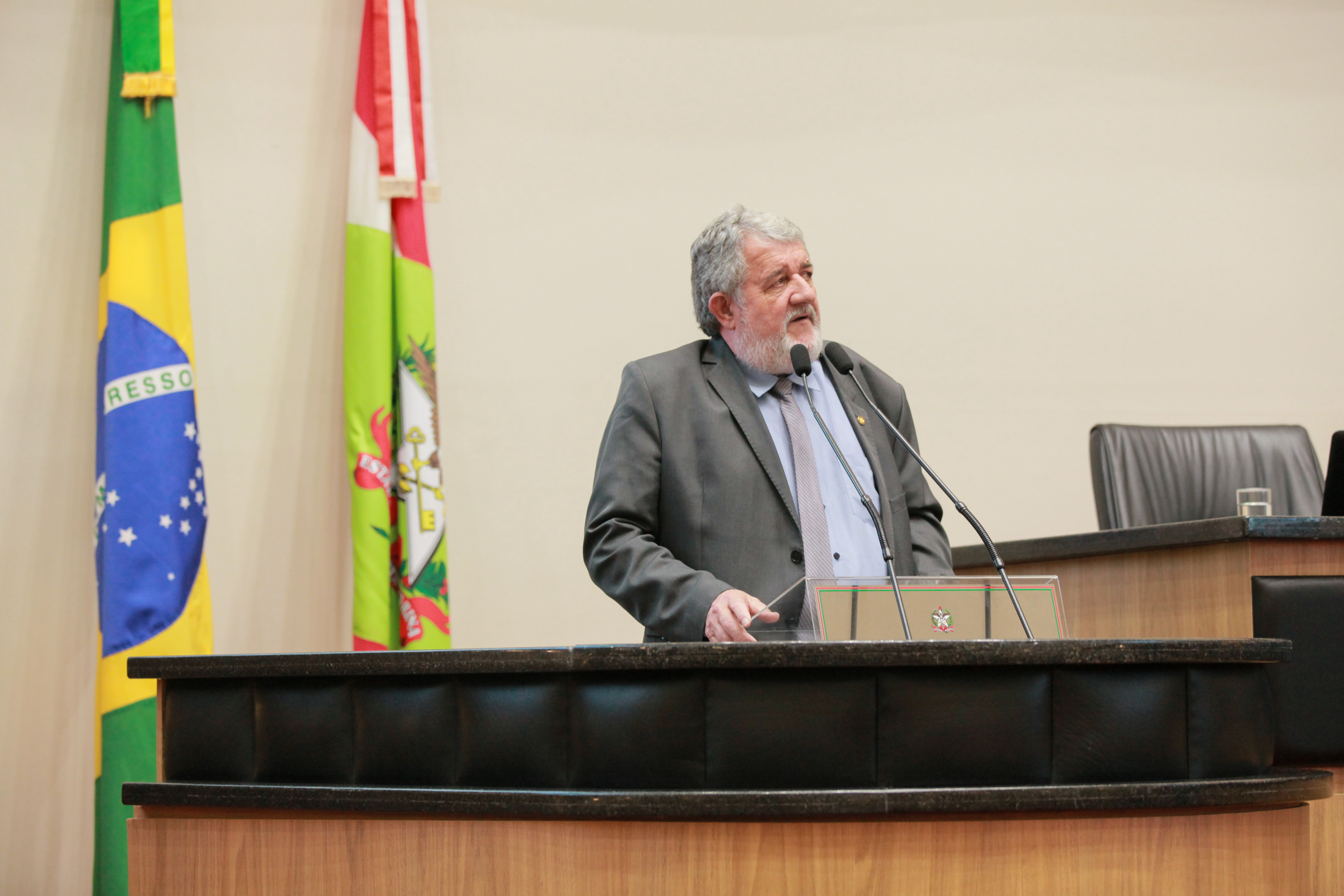 - Deputado Osmar Vicentini (União Brasil)