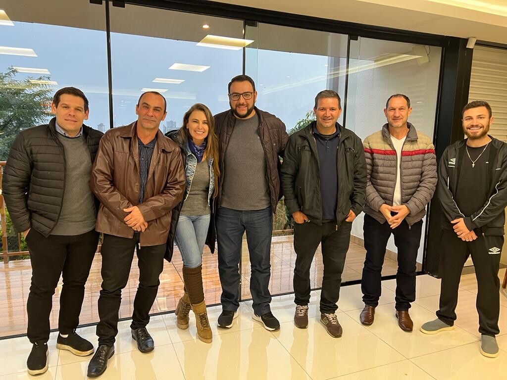 Deputada Paulinha e lideranças de Xaxim