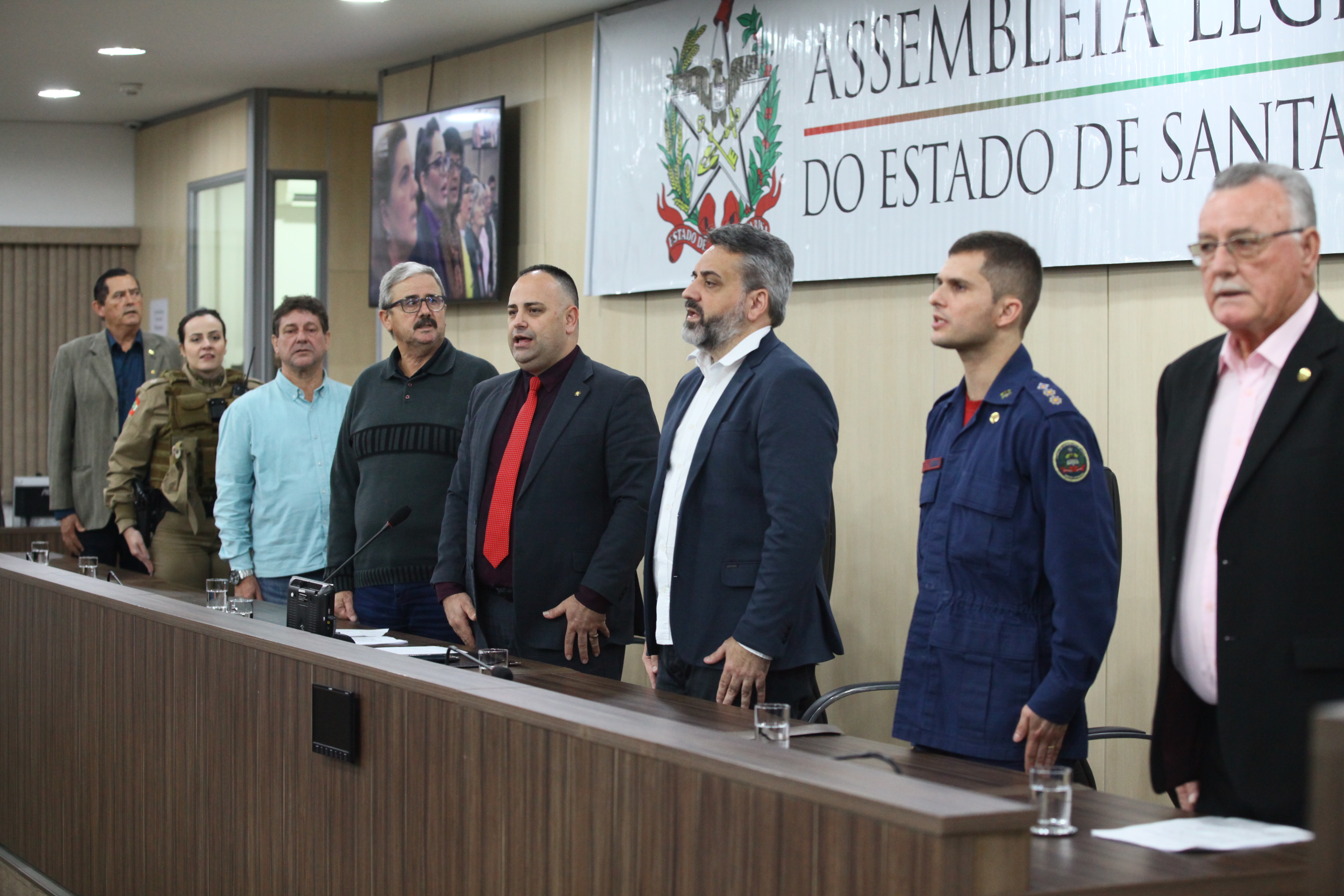 Sessão Solene em homenagem as entidades, associações, personalidades e lideranças de Blumenau