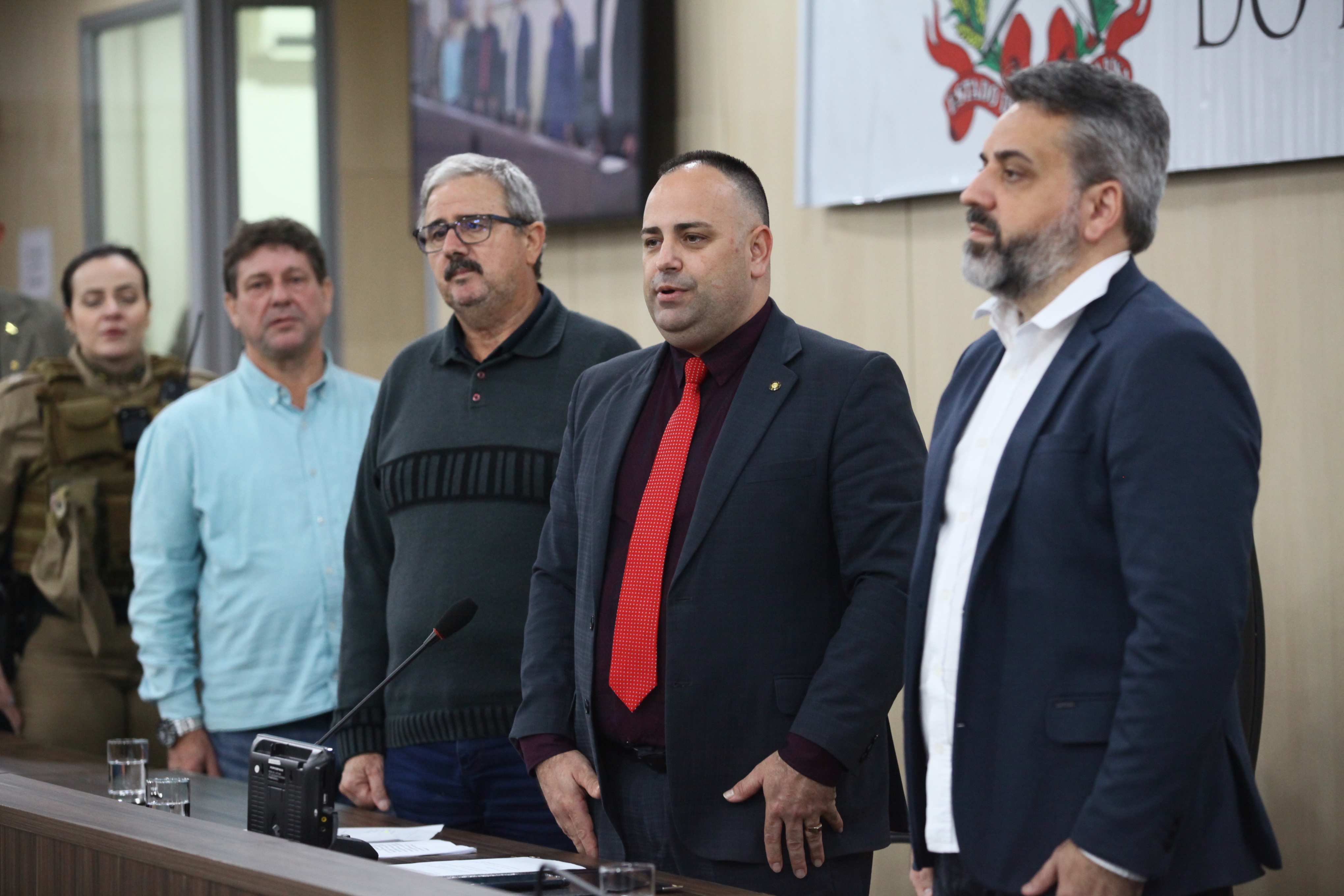Sessão Solene em homenagem as entidades, associações, personalidades e lideranças de Blumenau