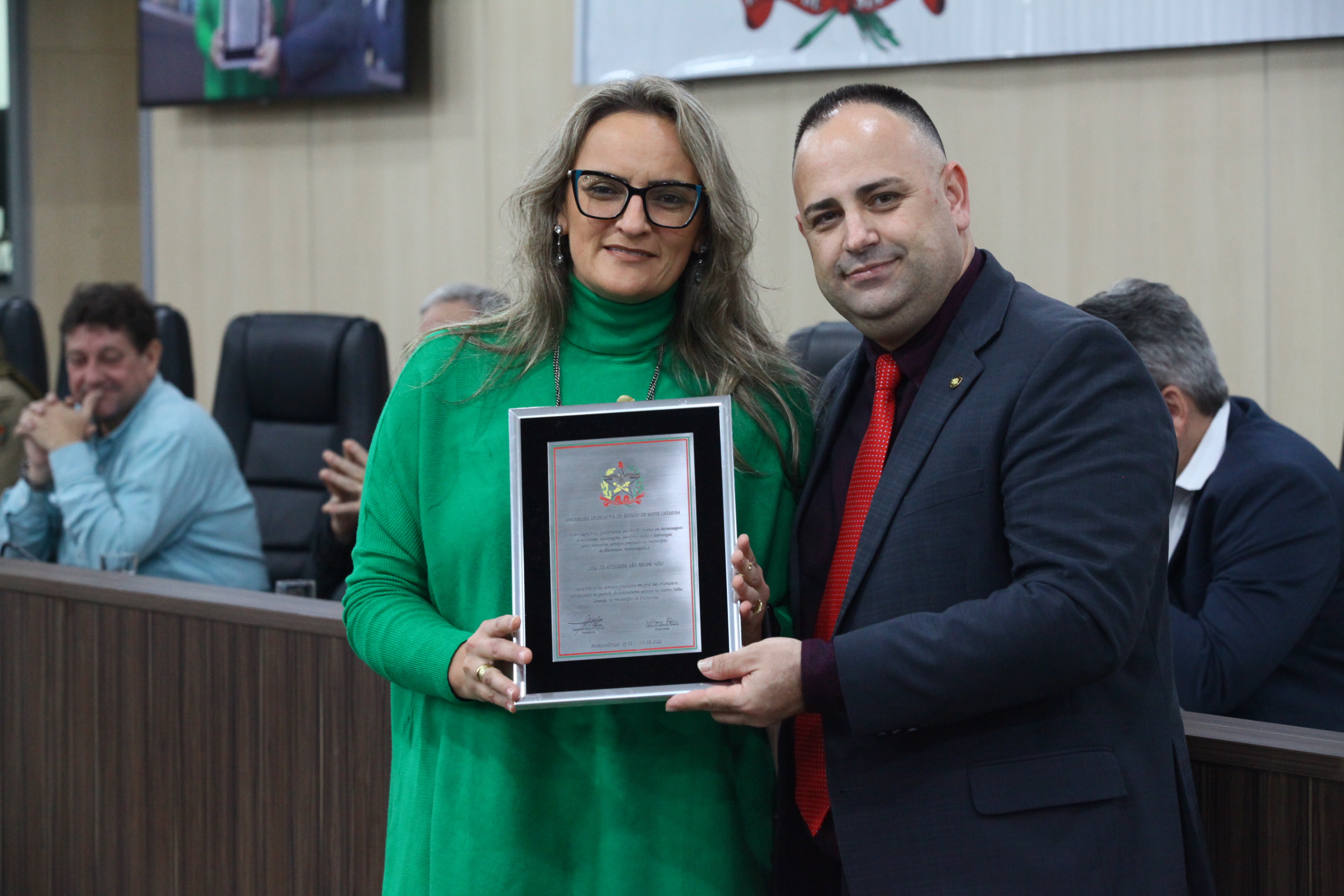 Sessão Solene em homenagem as entidades, associações, personalidades e lideranças de Blumenau
