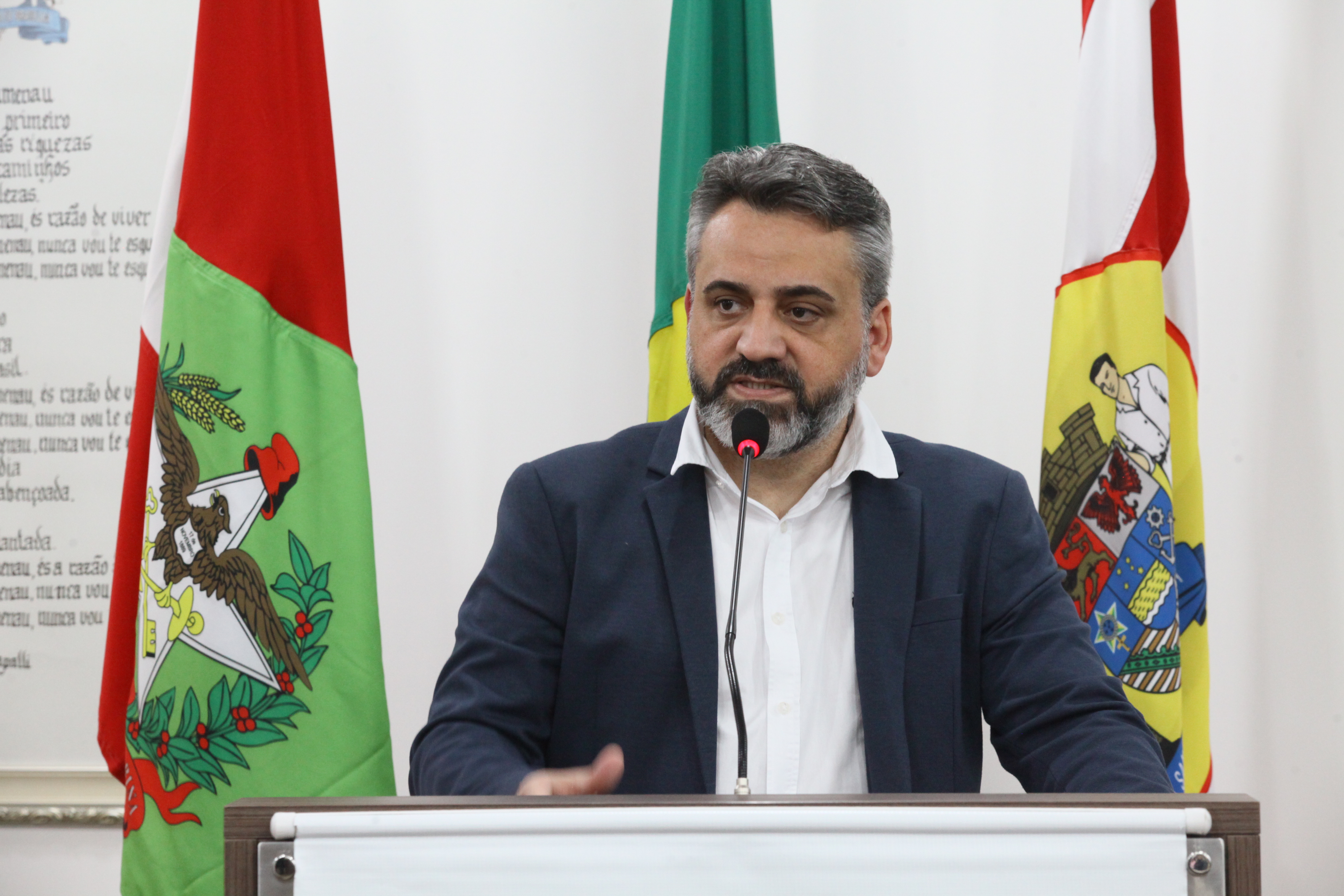 Sessão Solene em homenagem as entidades, associações, personalidades e lideranças de Blumenau