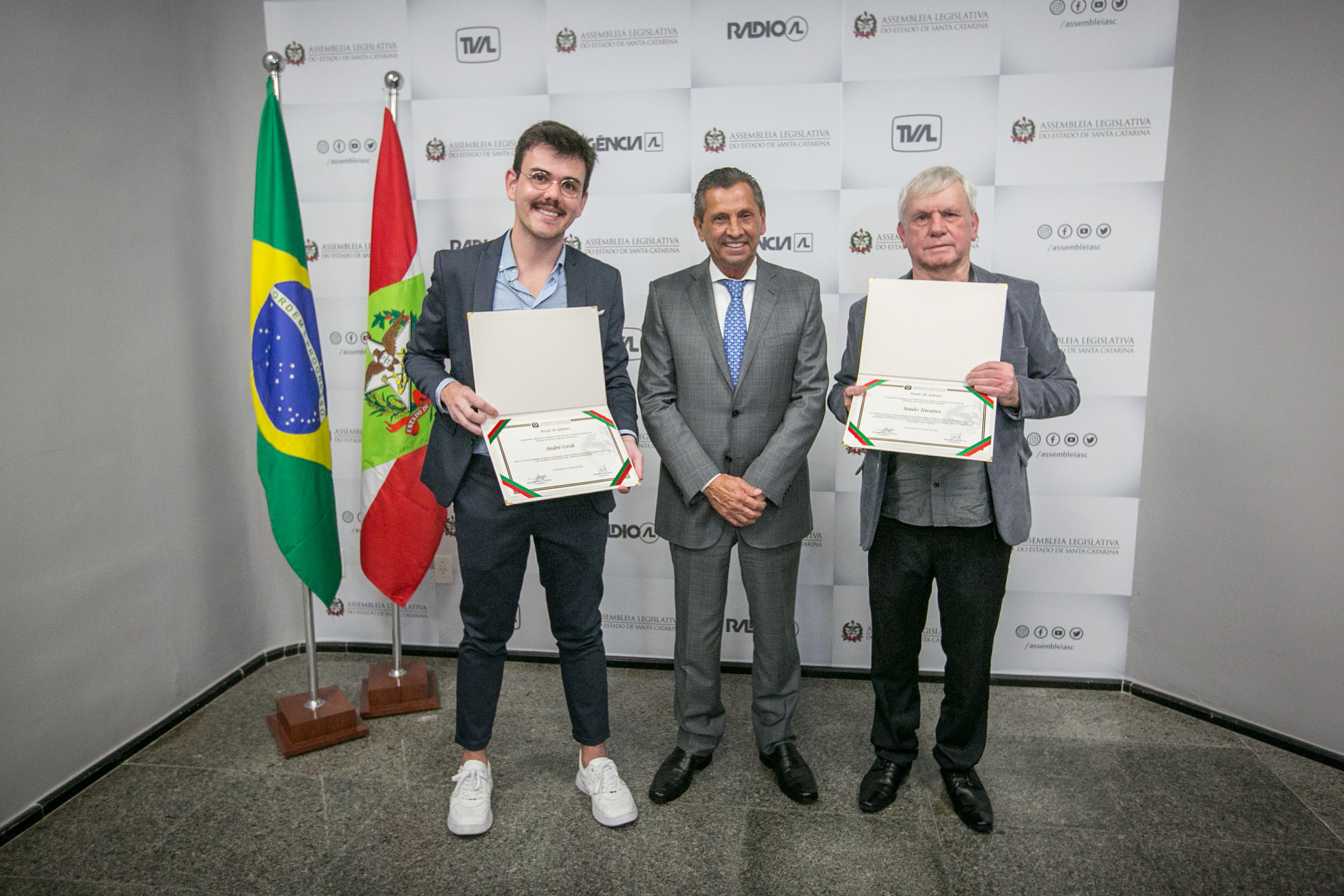 Colunista André Groh, 
Deputado Julio Garcia (PSD) e radialista Saulo Tavares