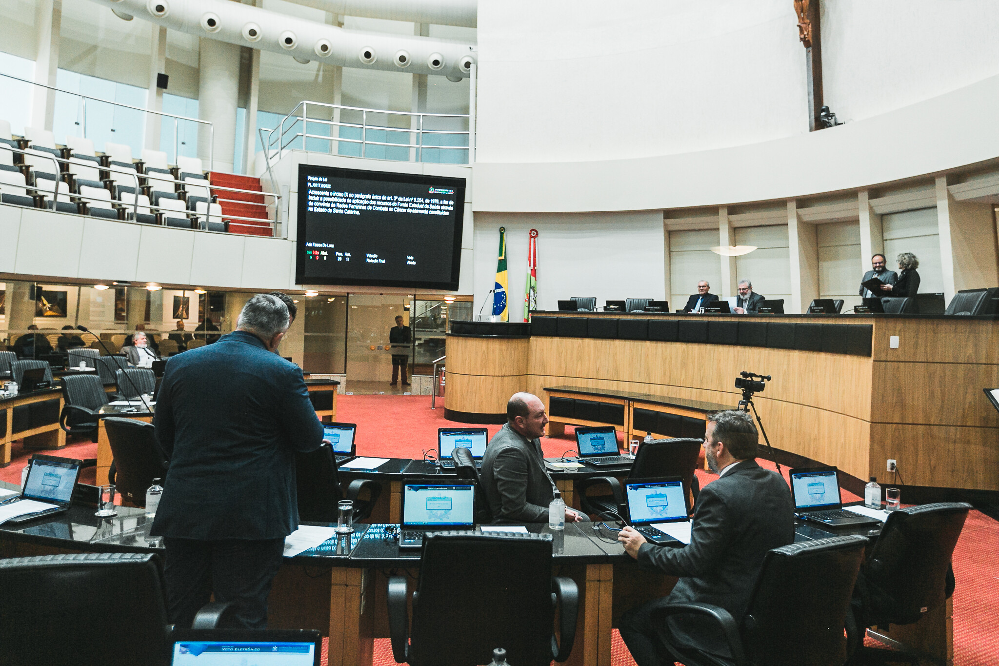 Deputados se revoltam com morte de bebê e criticam rodovias