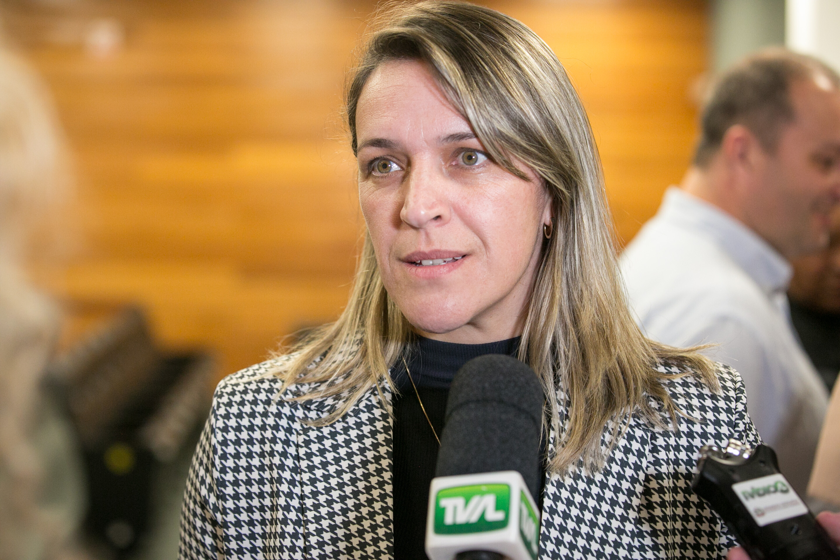 Prefeita de Palmeira e presidente da Amures, Fernanda de Souza Córdova
