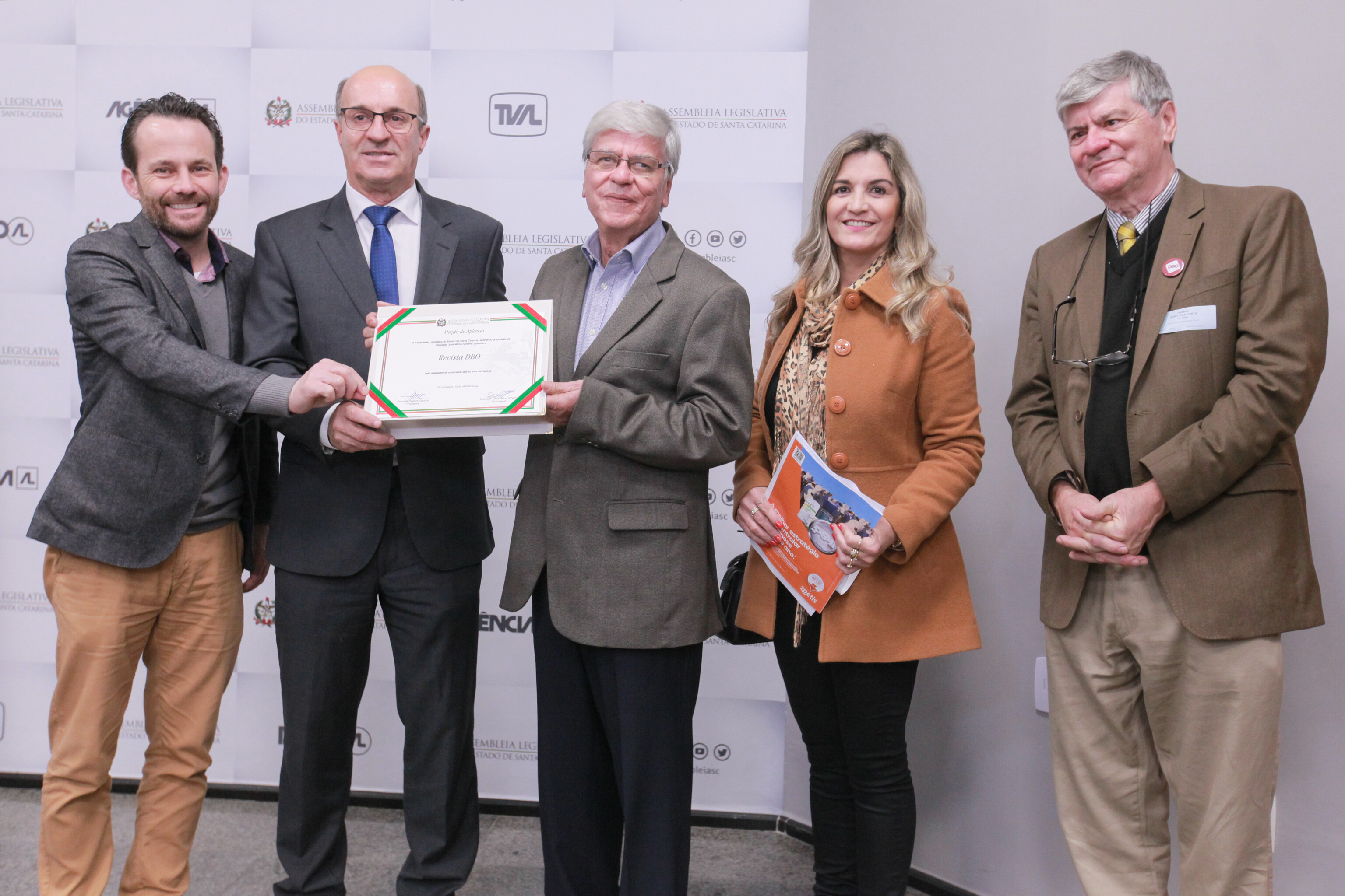 Moção de aplauso homenageia 40 anos da revista DBO