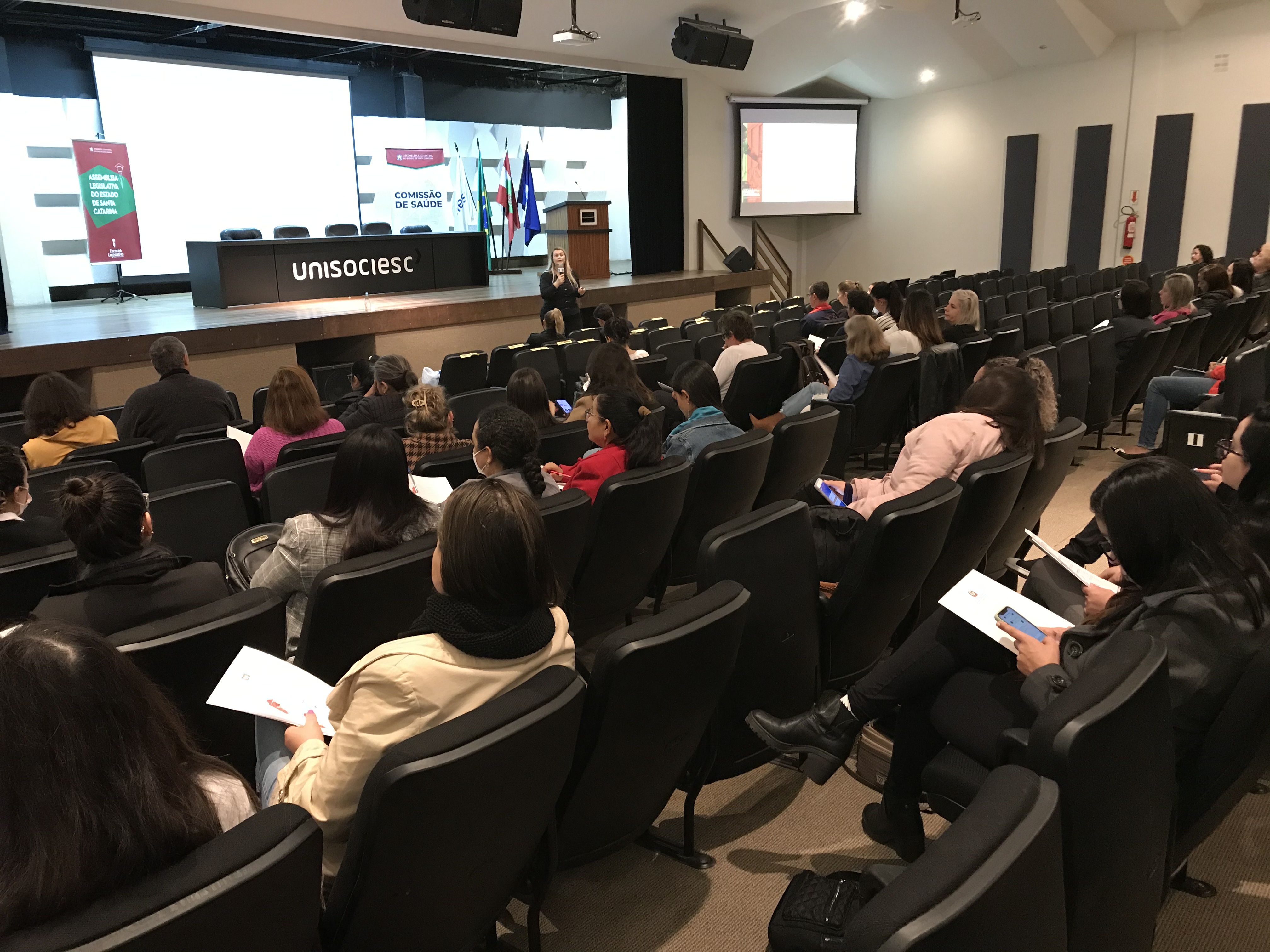 Seminário de Capacitação na Atenção à Saúde das Pessoas com Estomias