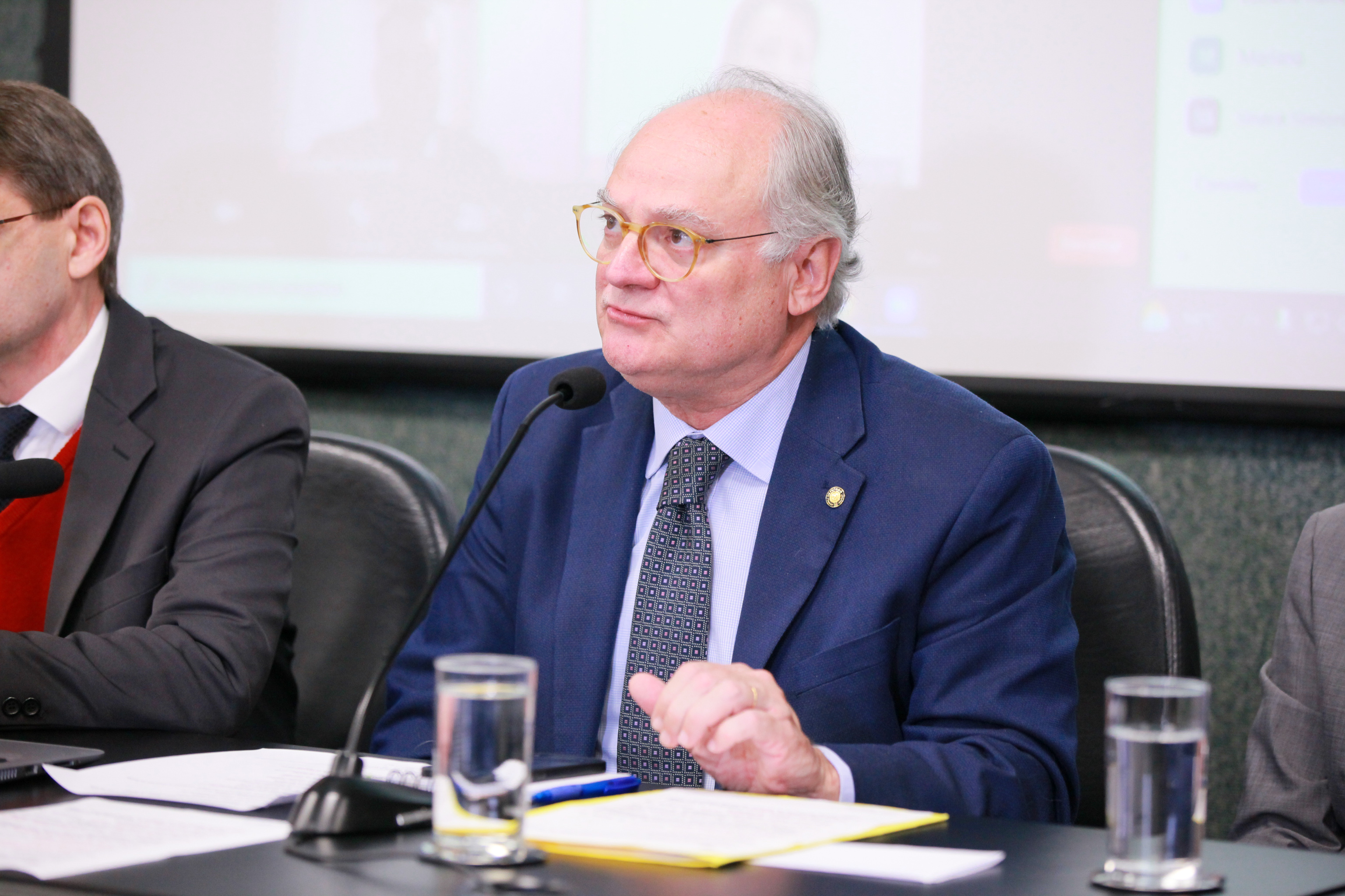 - Deputado Vicente Caropreso (PSDB)