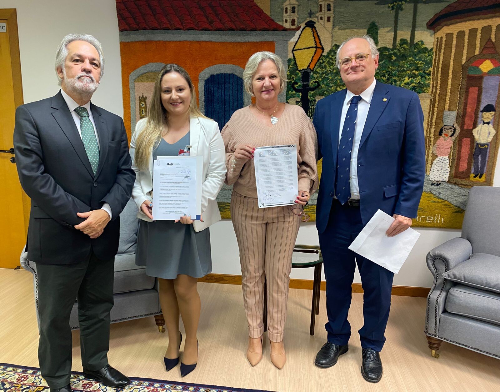 Desembargador João Henrique Blasi, advogada Marília Zimmerman, vereadora de Jaraguá do Sul, Nina Santin Camello, e deputado Dr. Vicente