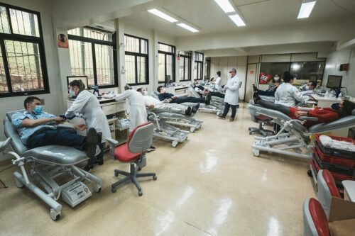 Deputado e representantes de poderes doam sangue em ação inédita em SC