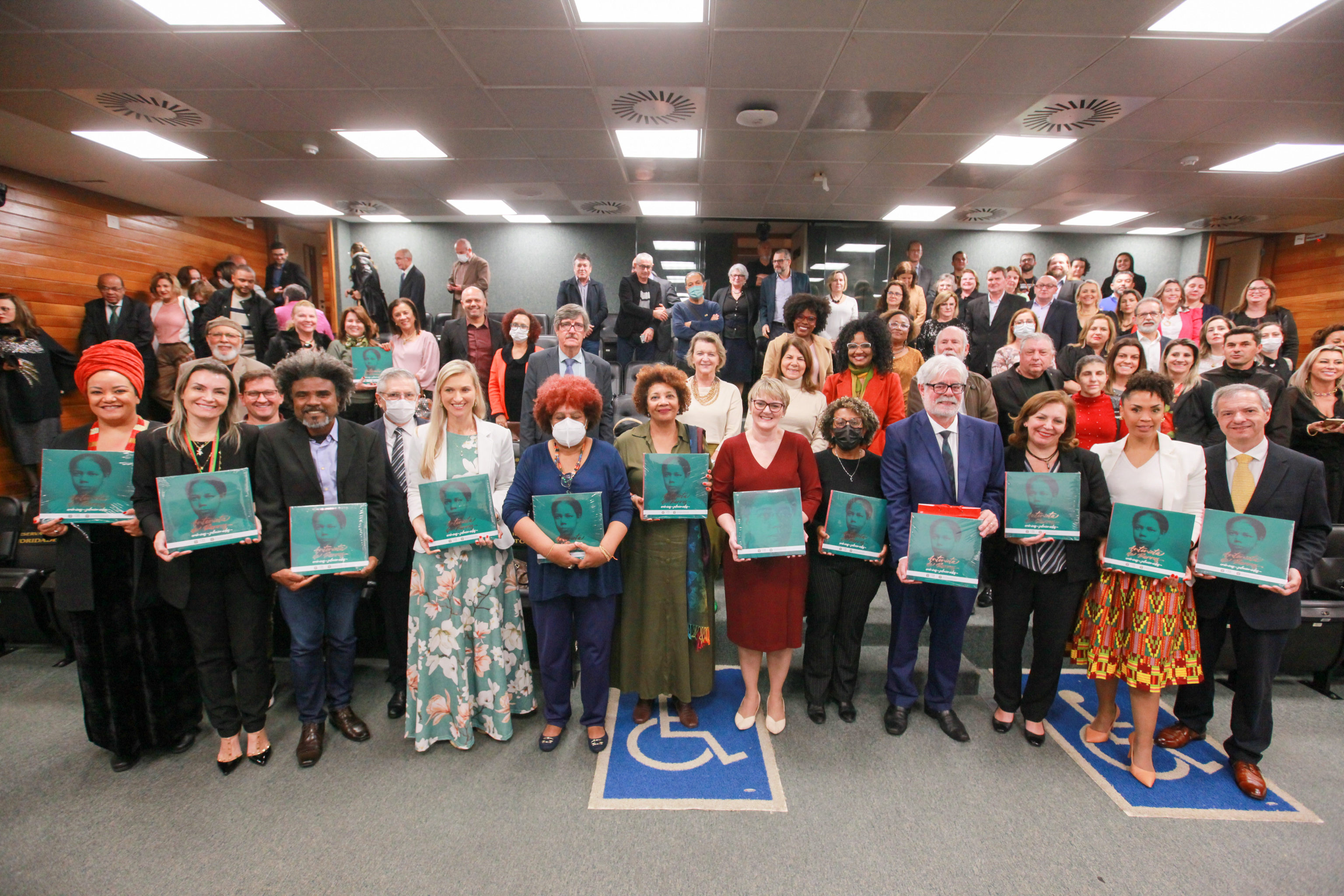 Lançamento do Livro “Antonieta de Barros: Crônicas Selecionadas”