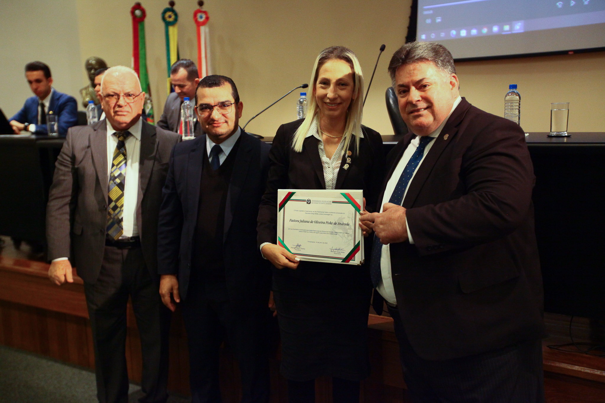 Homenagem em reconhecimento aos trabalhos desenvolvidos pelas Igrejas Evangélicas no Estado de Santa