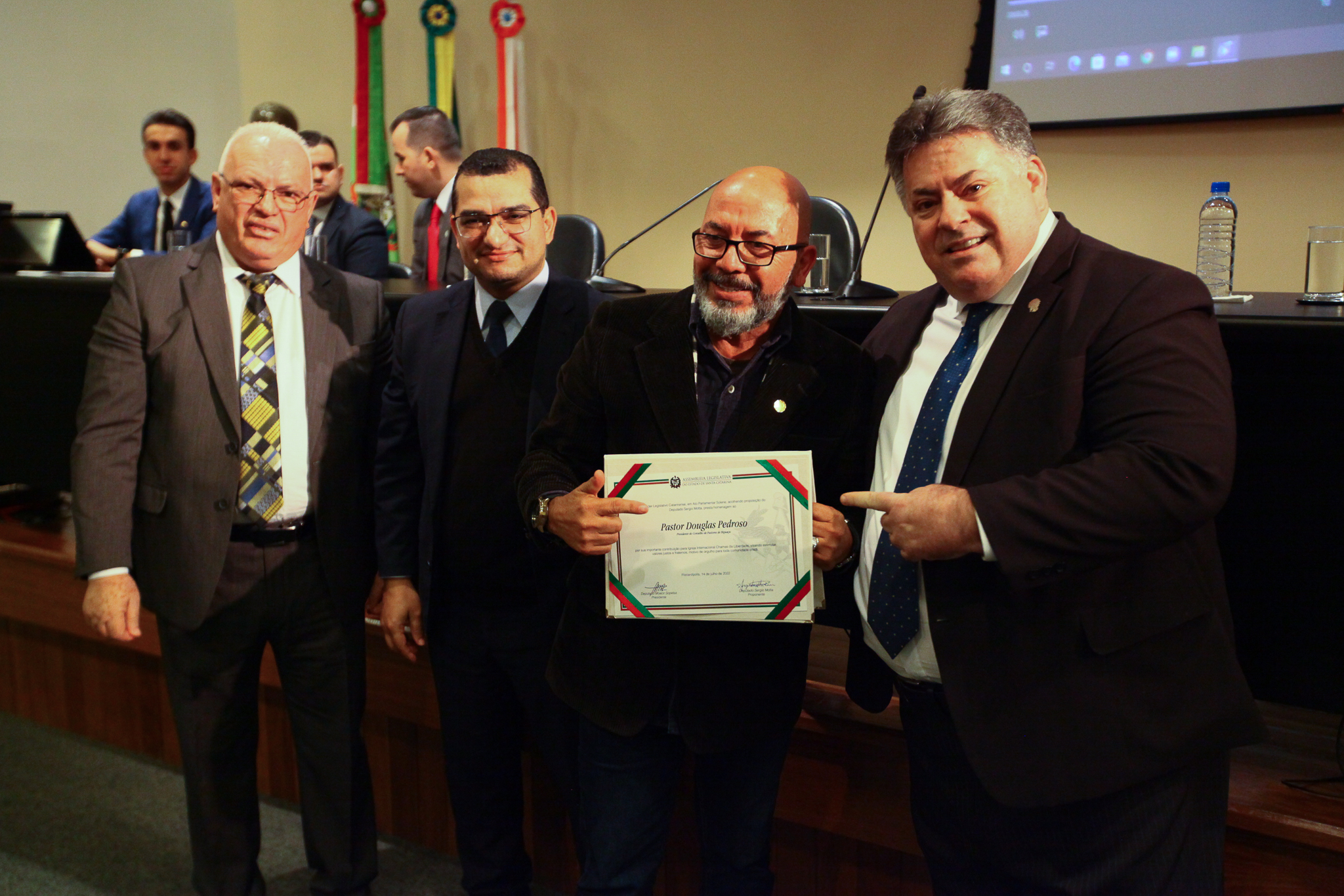 Homenagem em reconhecimento aos trabalhos desenvolvidos pelas Igrejas Evangélicas no Estado de Santa