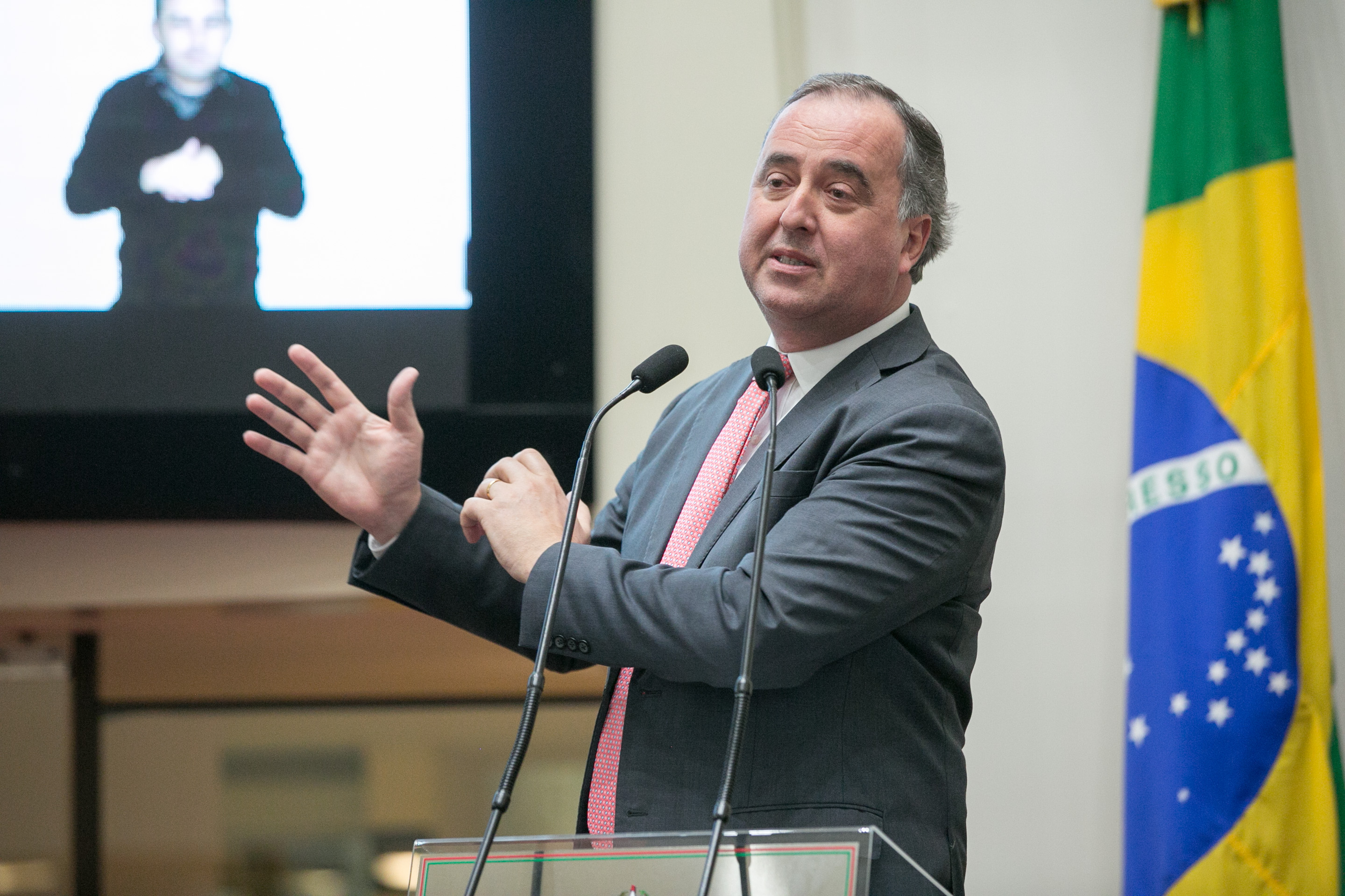 Deputado Kennedy Nunes (PTB)