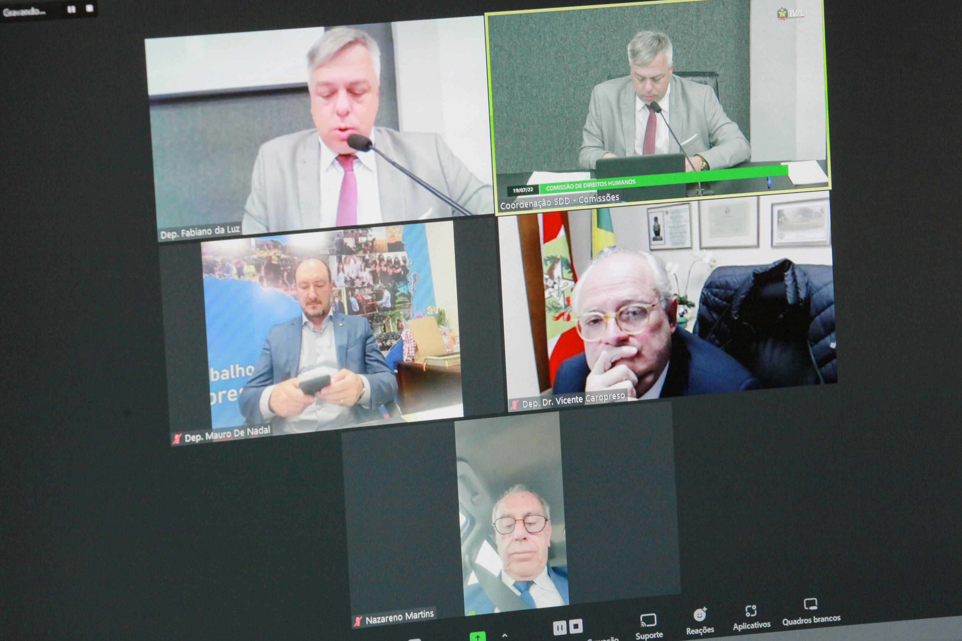 Projeto combate conteúdos pornográficos voltados à criança e ao adolescente